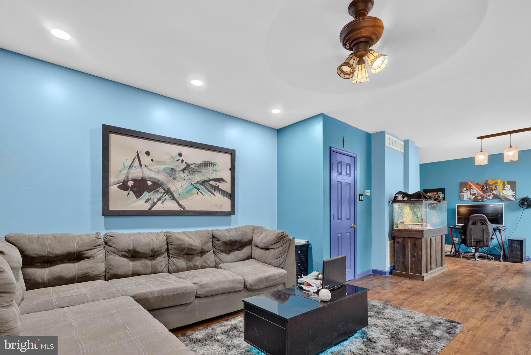 HOLMESBURG - Residential