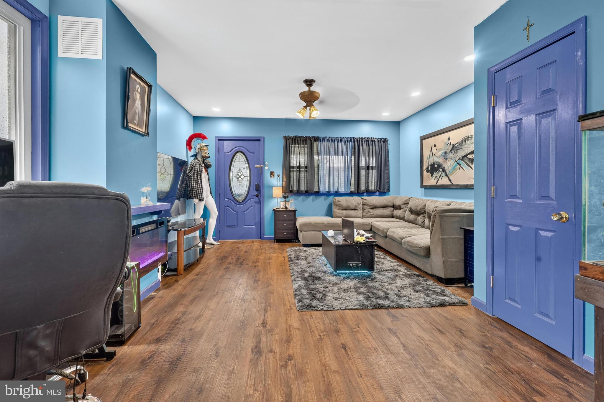 HOLMESBURG - Residential