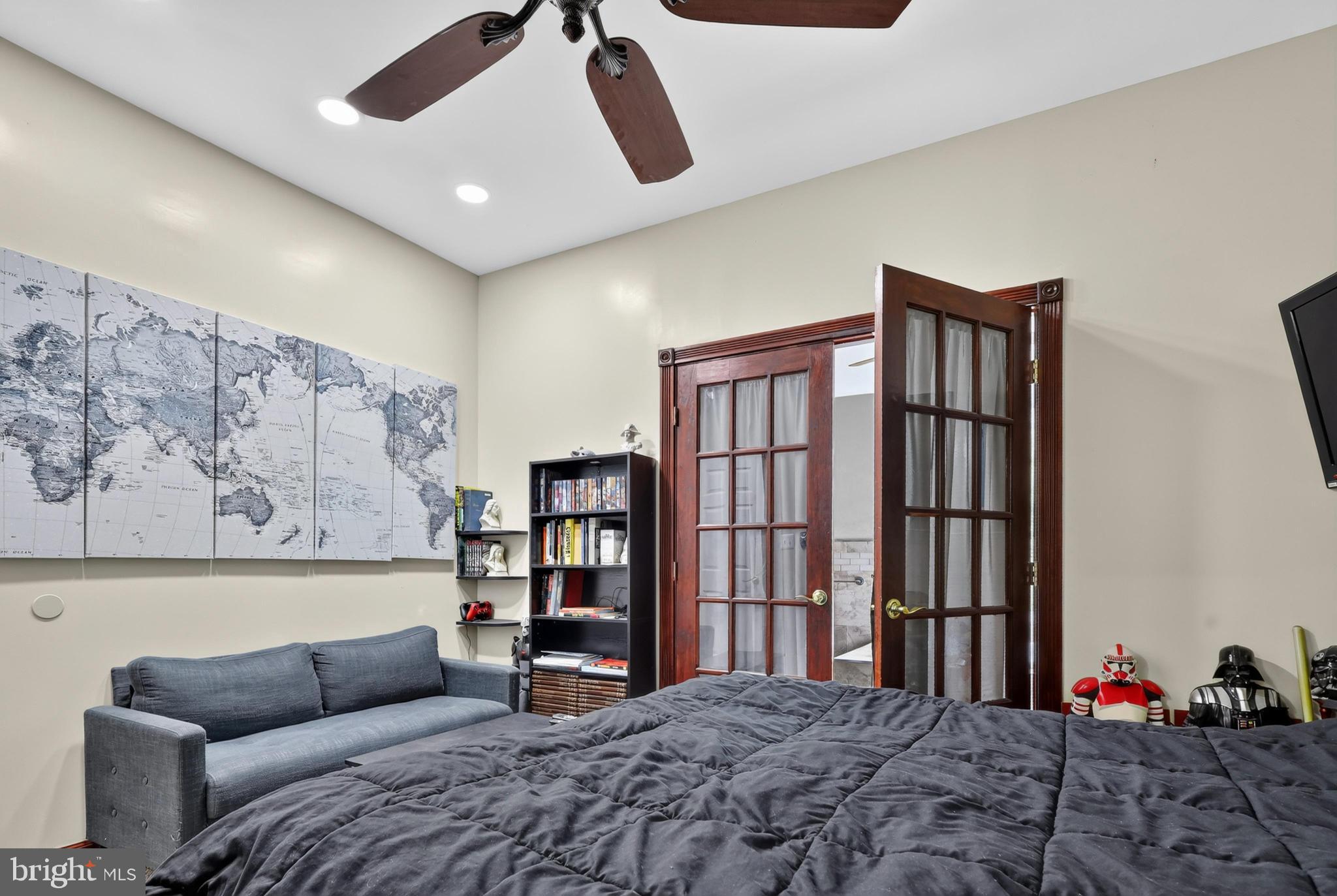 HOLMESBURG - Residential