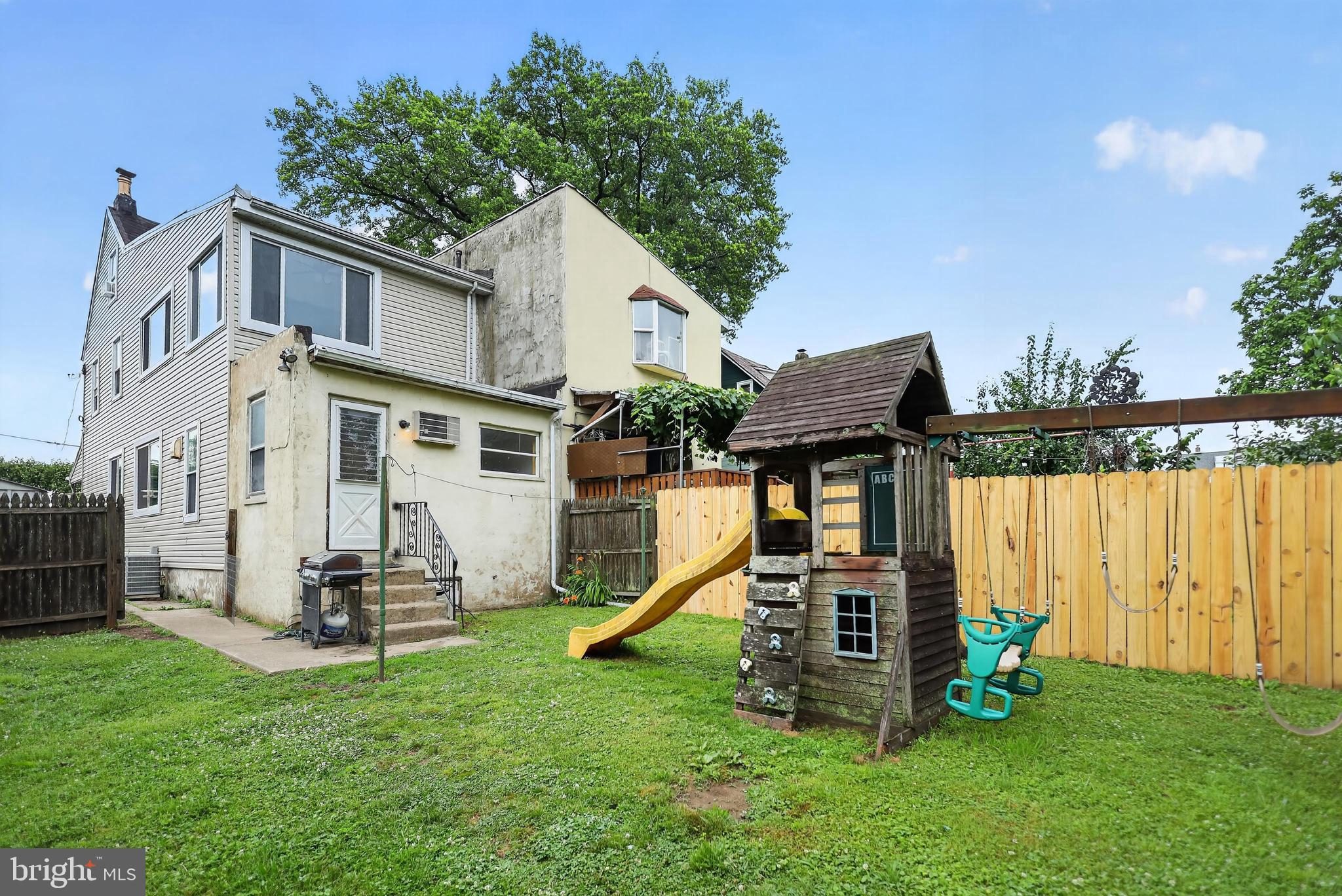 HOLMESBURG - Residential