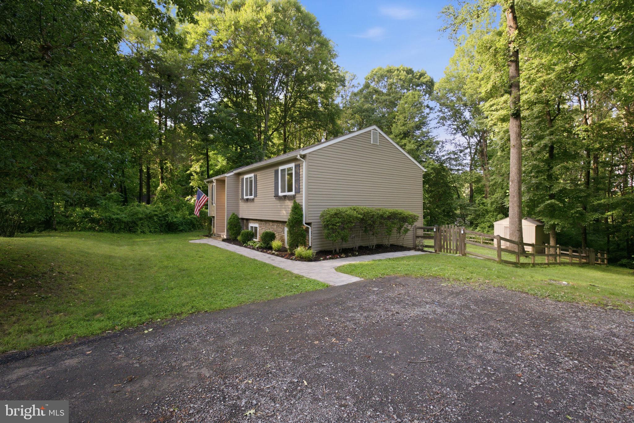 WARRENTON VILLAGE - Residential