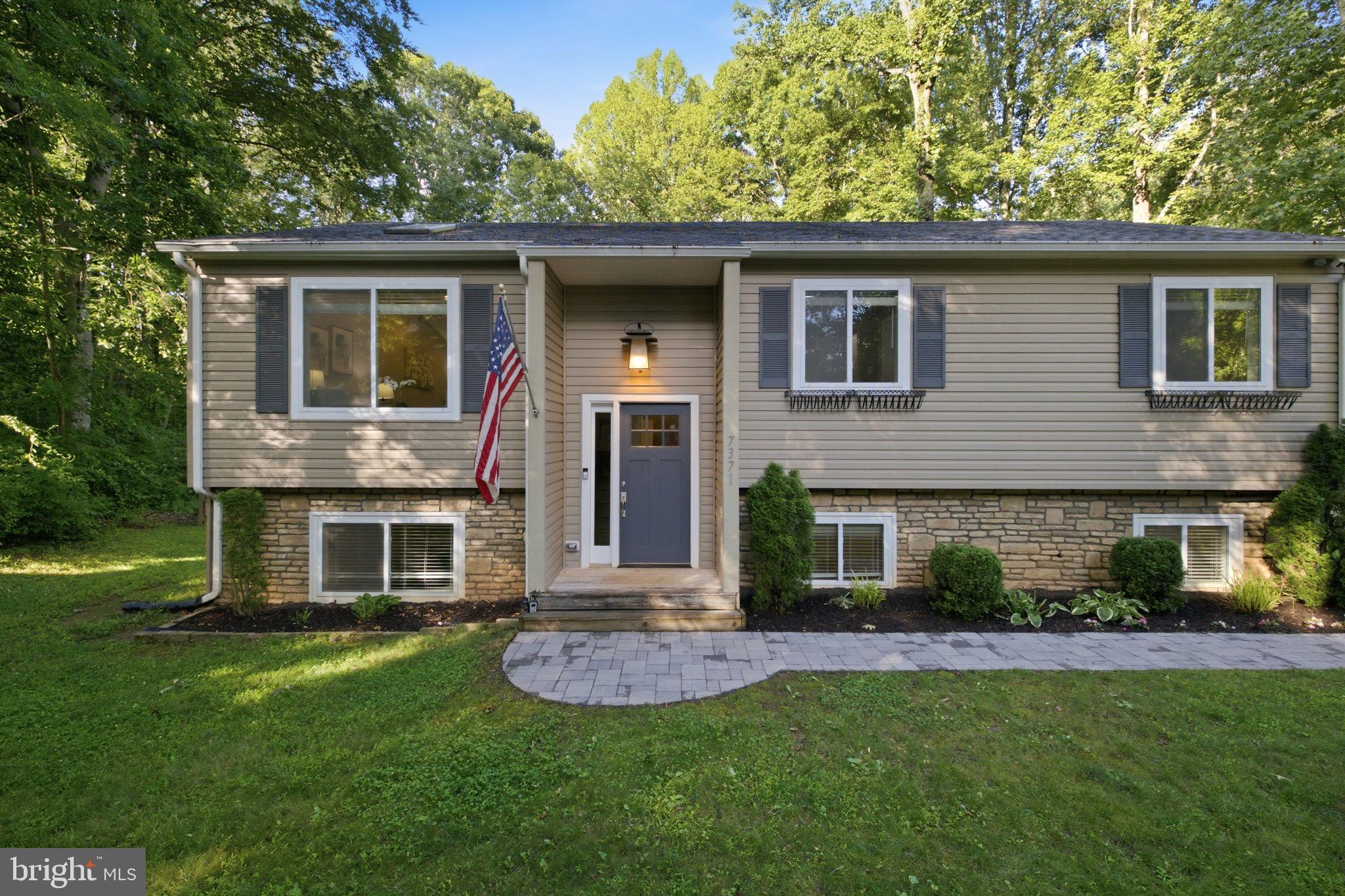 WARRENTON VILLAGE - Residential