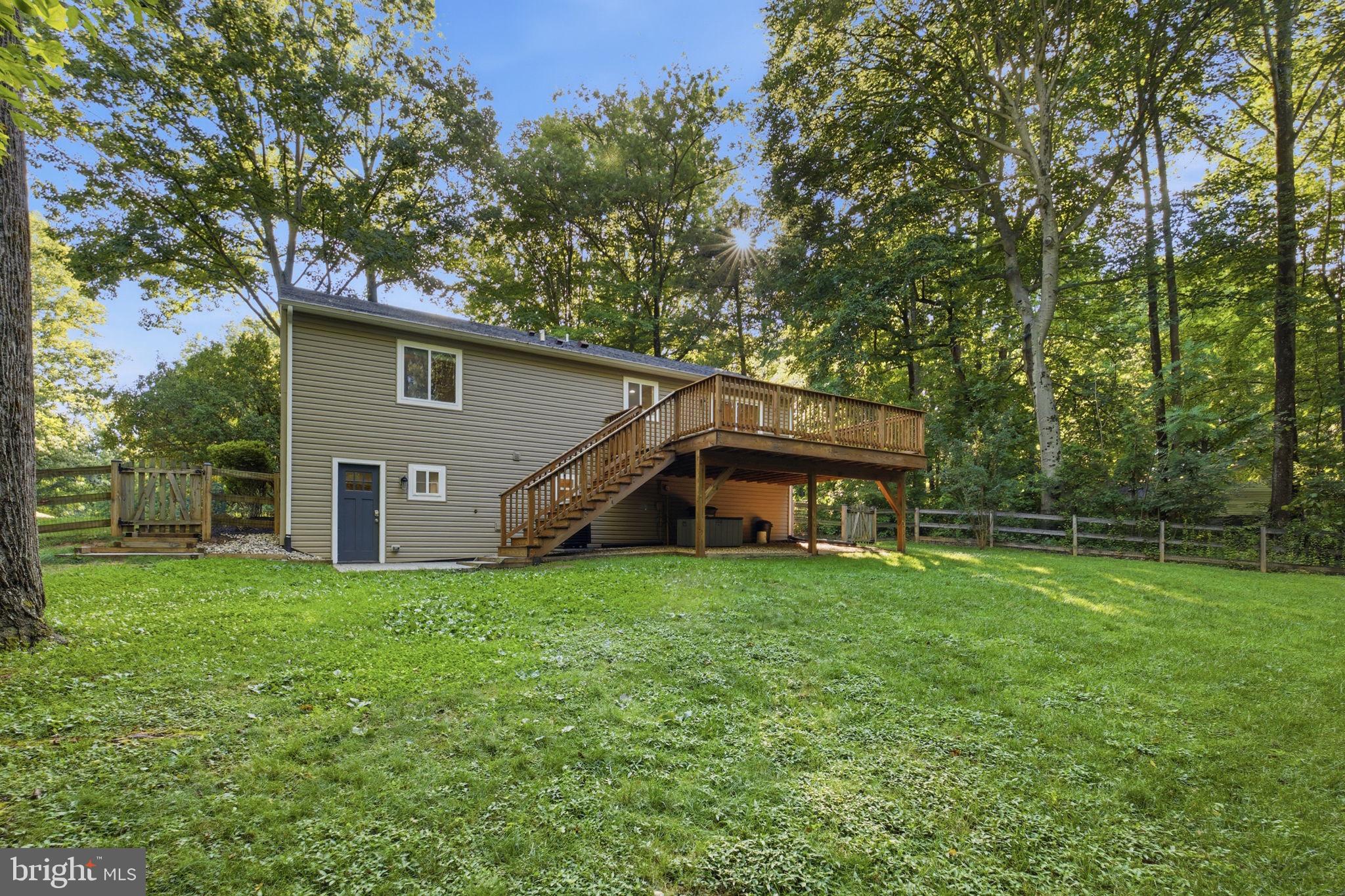 WARRENTON VILLAGE - Residential