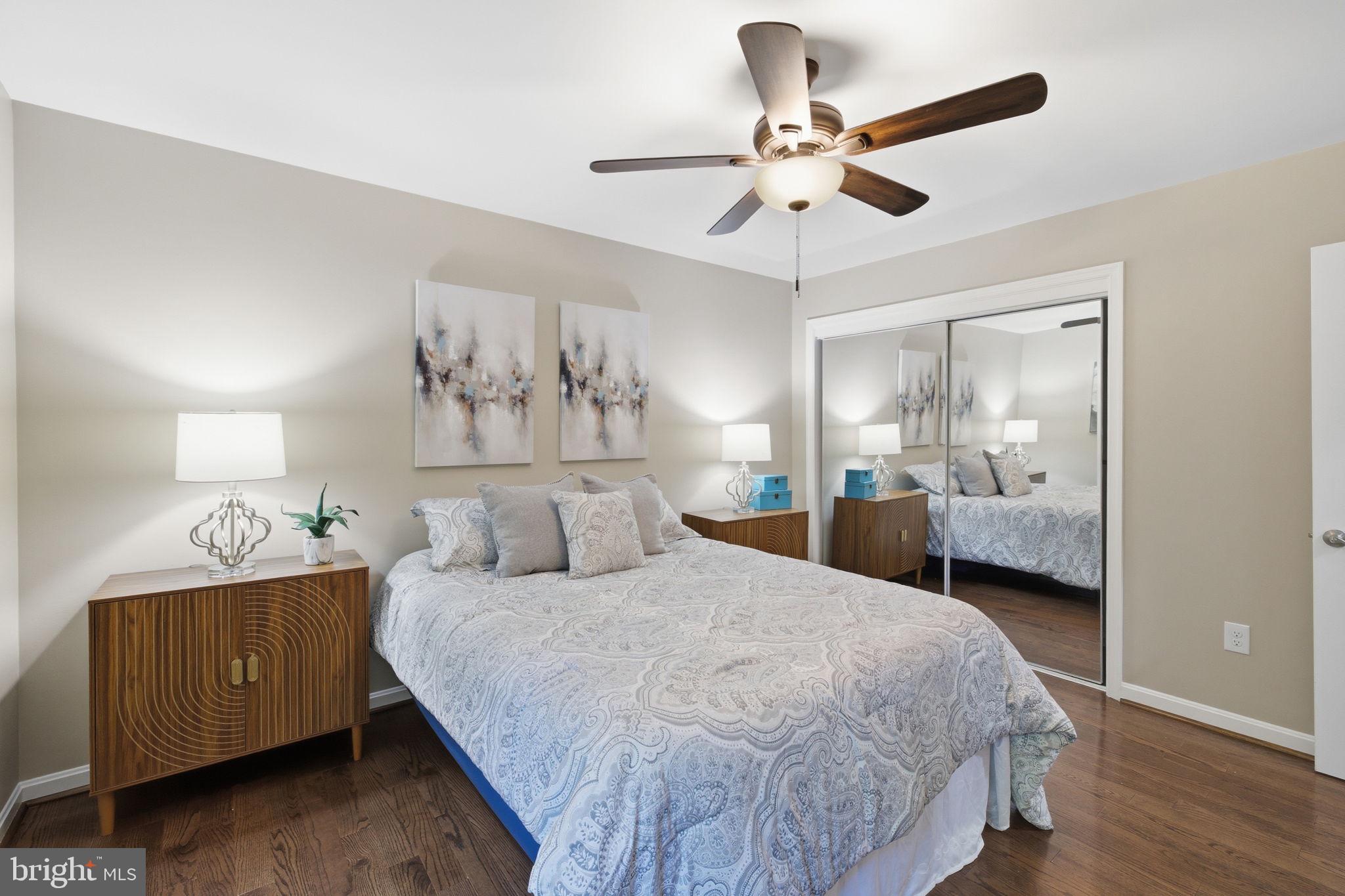 WARRENTON VILLAGE - Residential