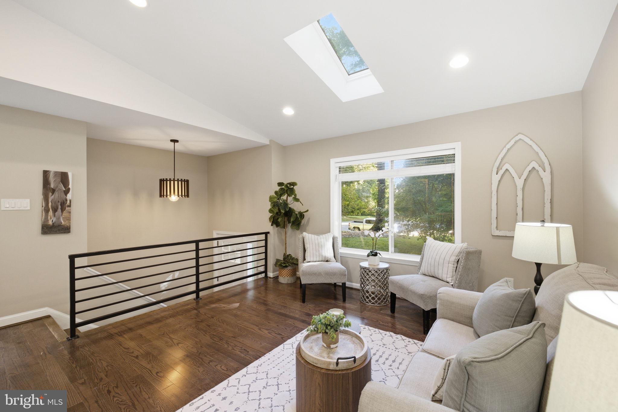 WARRENTON VILLAGE - Residential