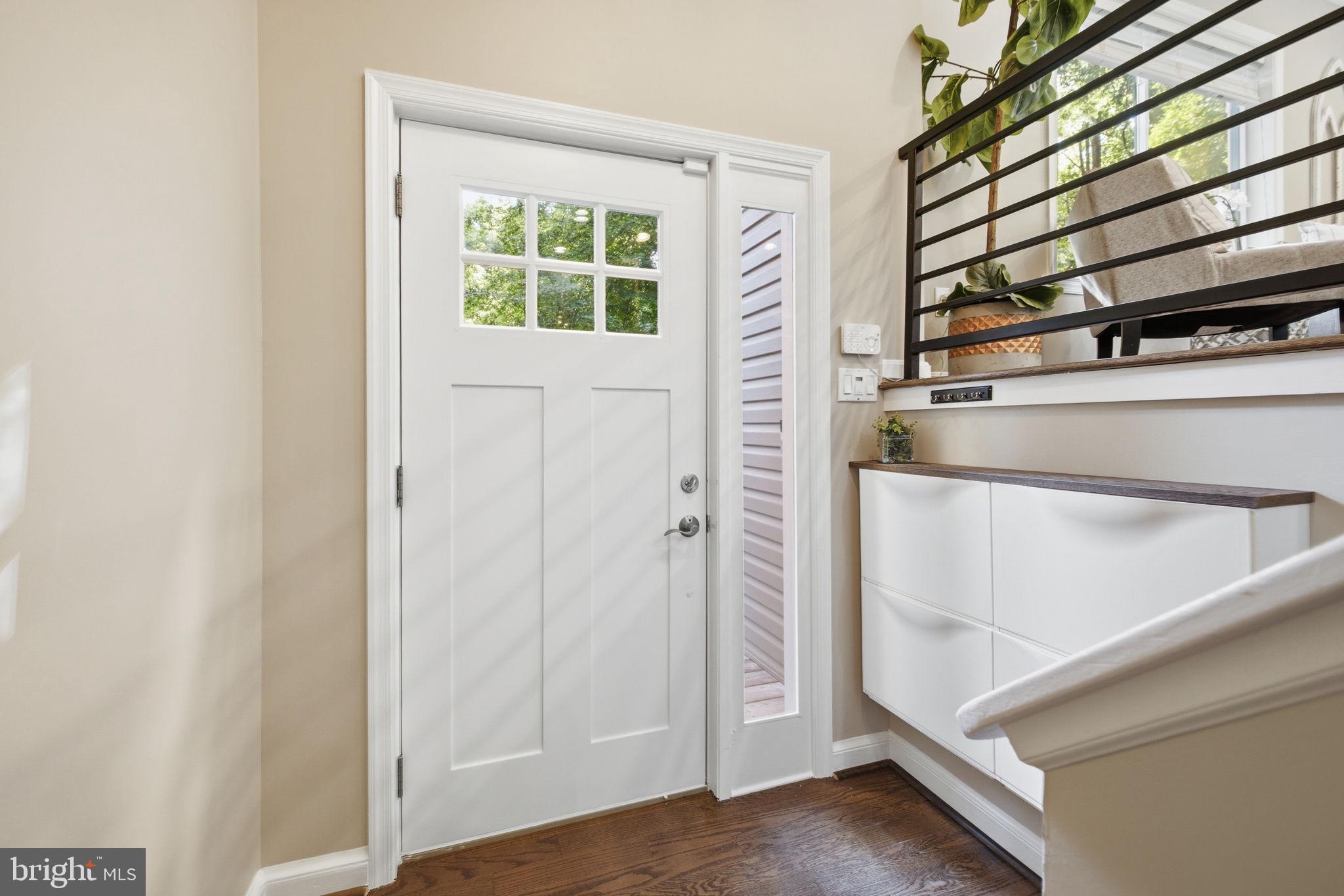 WARRENTON VILLAGE - Residential