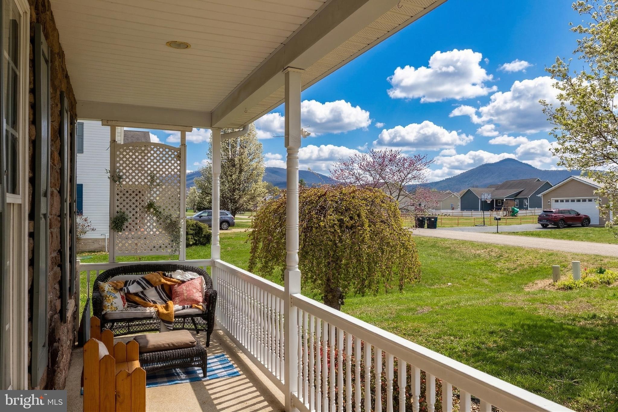 DEERFIELD ESTATES - Residential