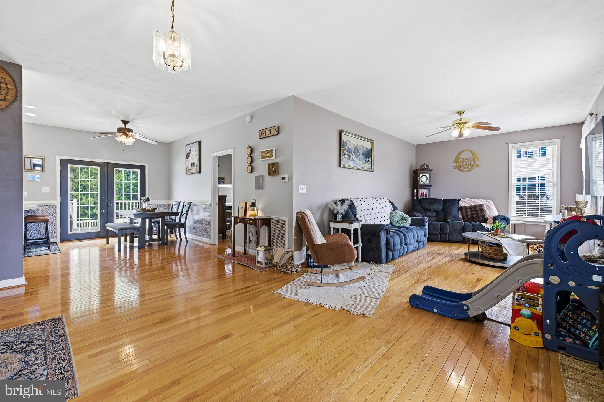 DEERFIELD ESTATES - Residential