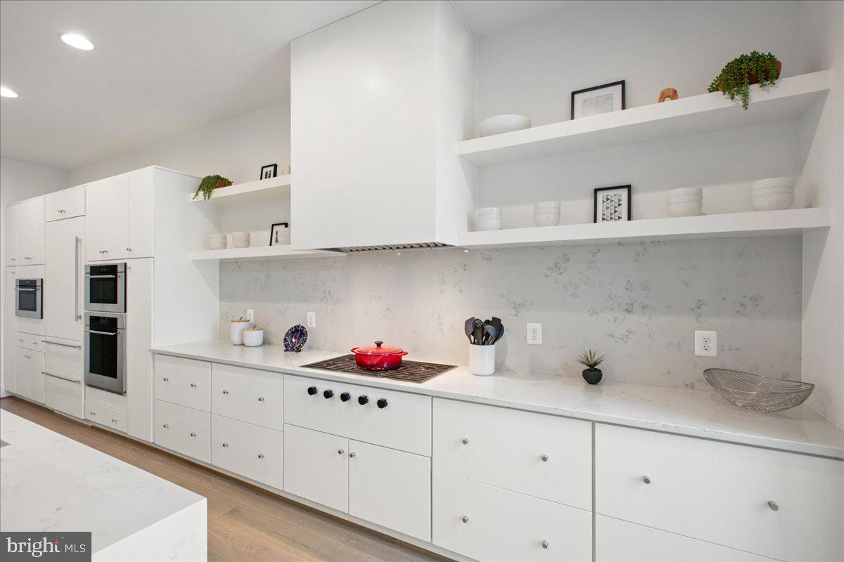 ONE LOUDOUN - Residential
