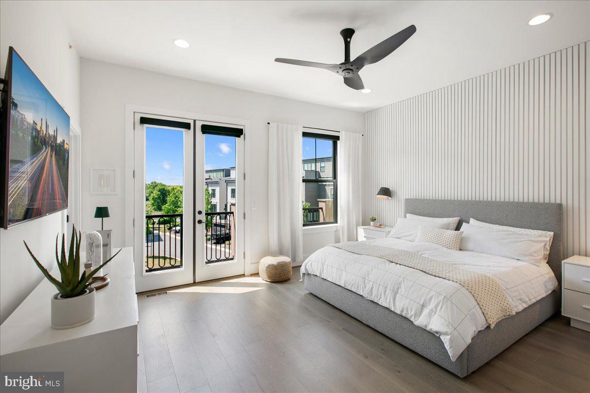 ONE LOUDOUN - Residential