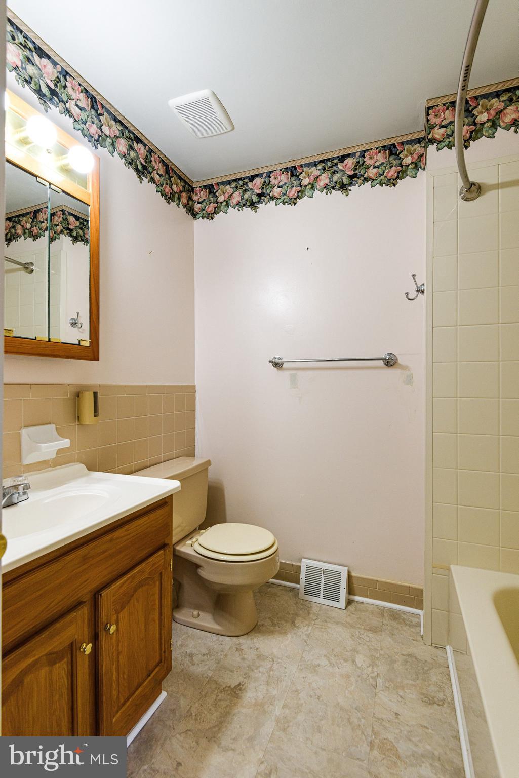 WHITFORD VILLAGE - Residential