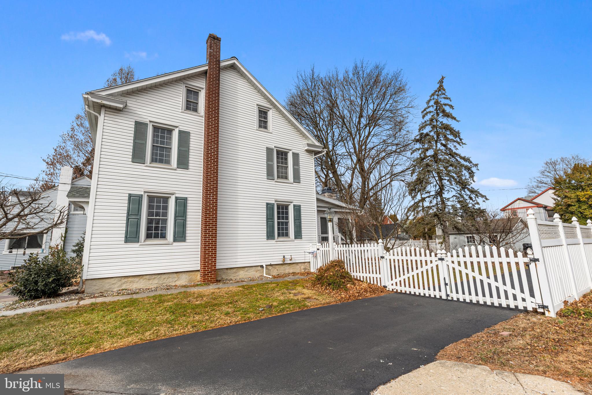 LANDISVILLE - Residential