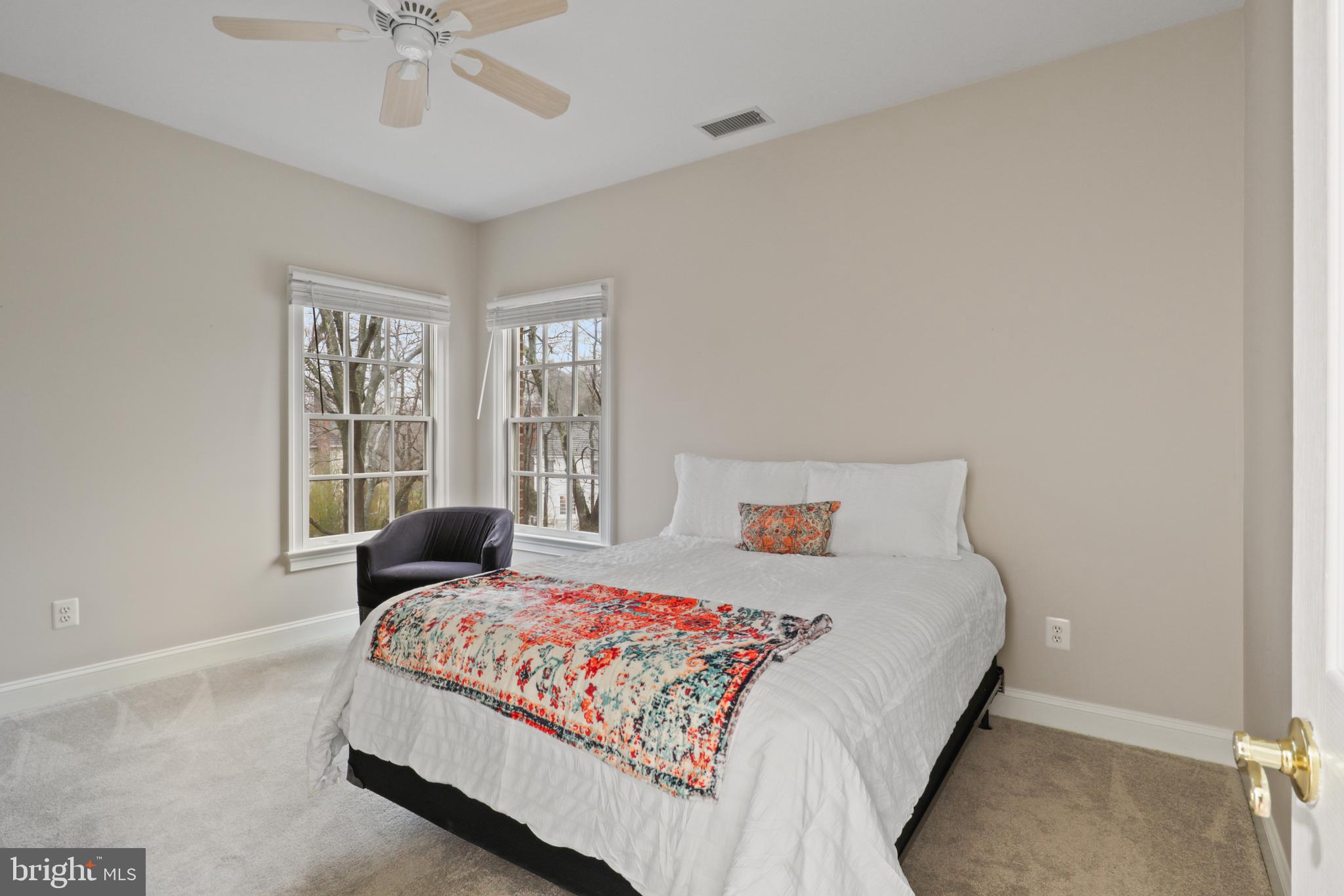 OAKWOOD - Residential