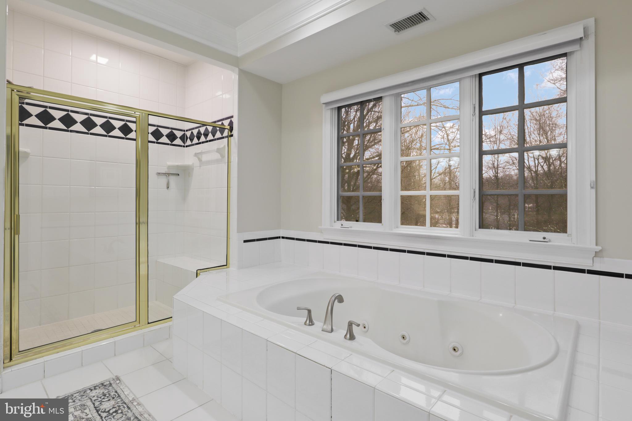OAKWOOD - Residential
