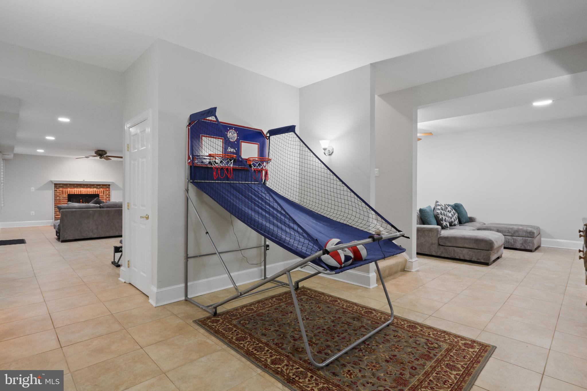 OAKWOOD - Residential