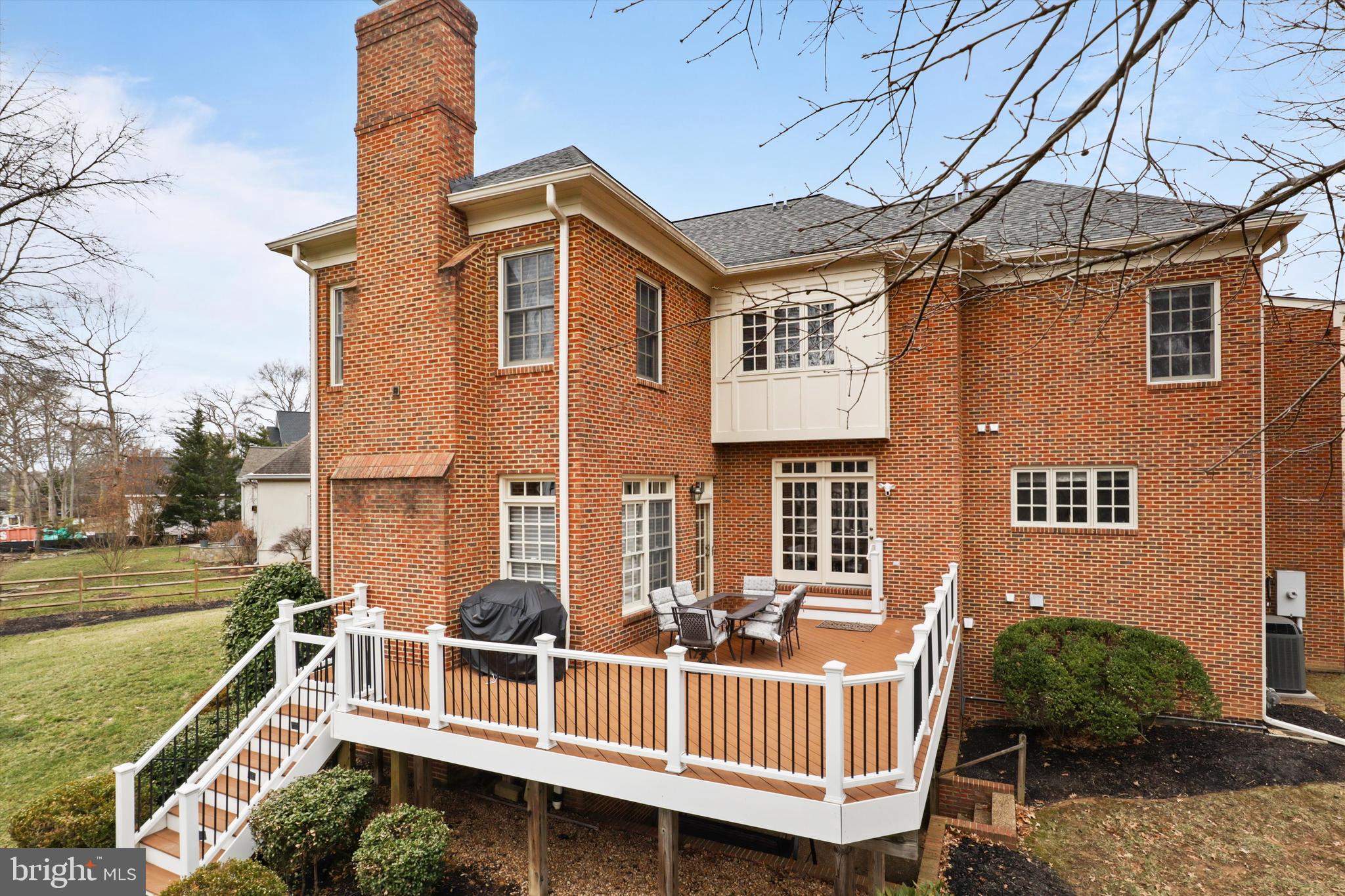 OAKWOOD - Residential