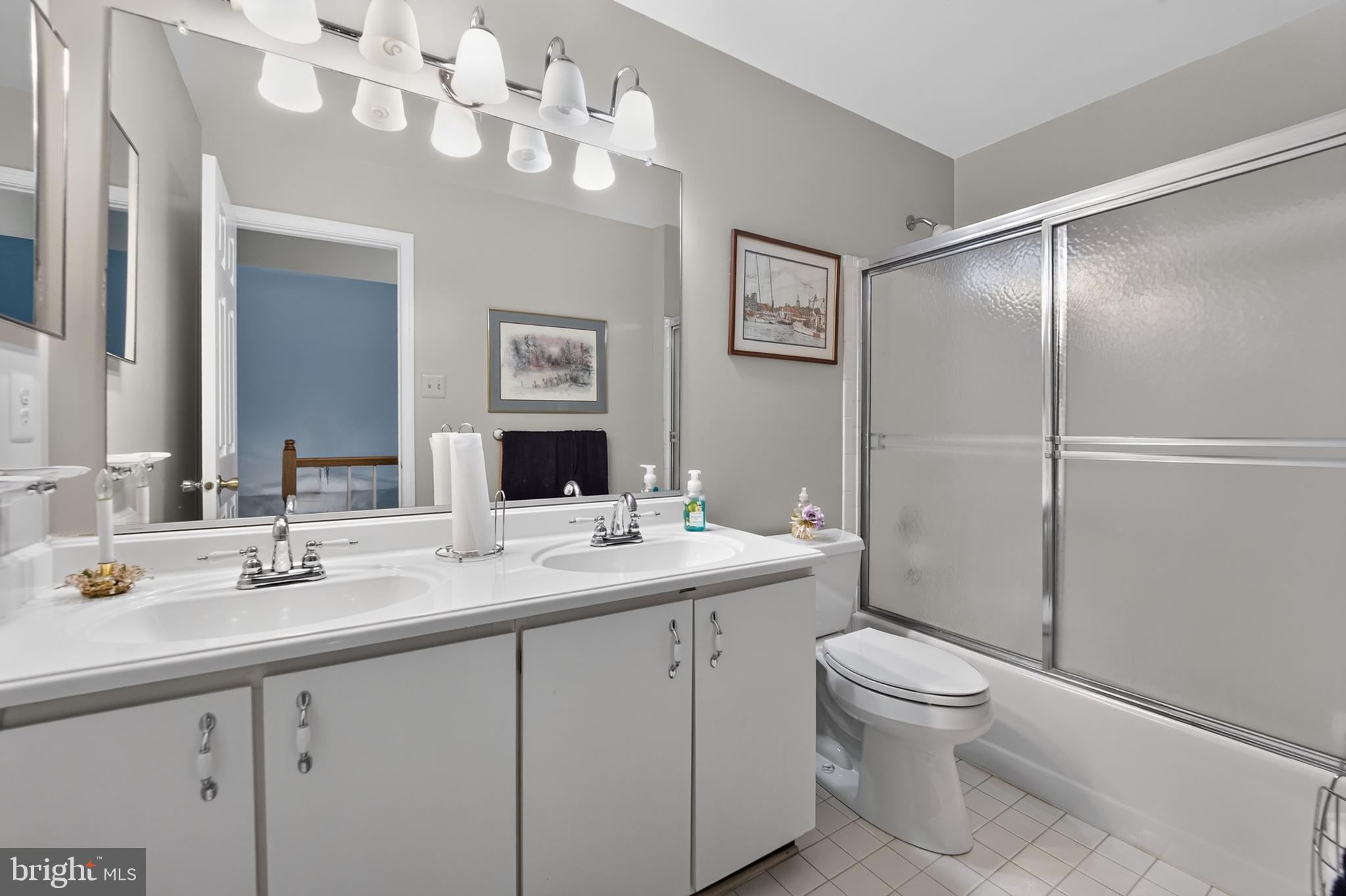 MIDDLETOWN RIDGE - Residential