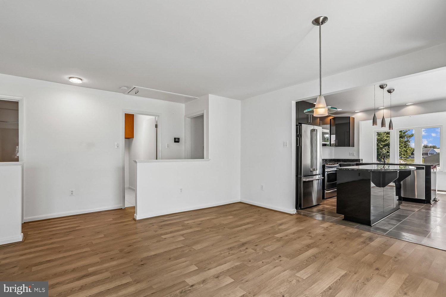 CRESTWOOD VILLAGE - Residential