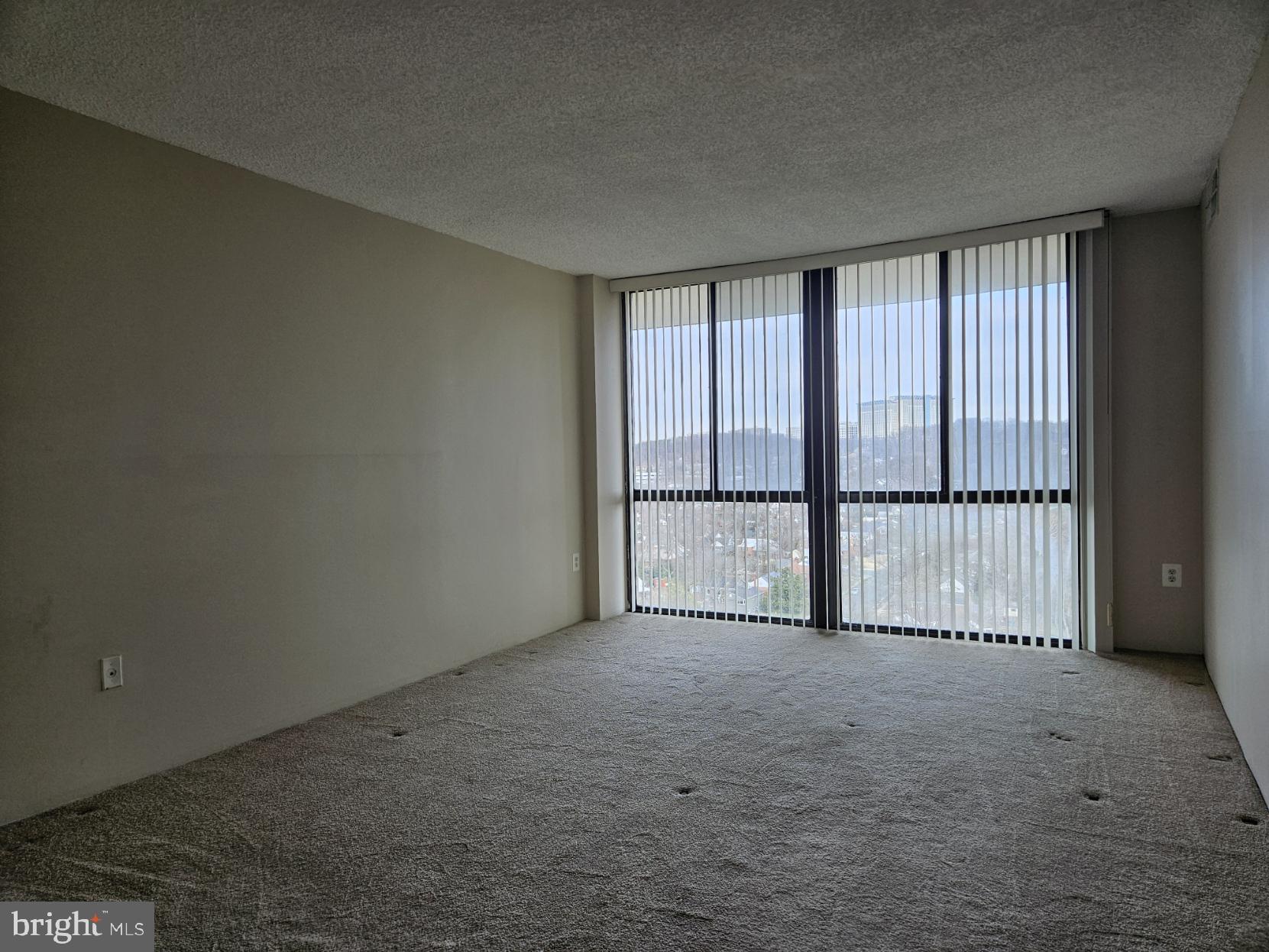 GREENHOUSE - Residential Lease
