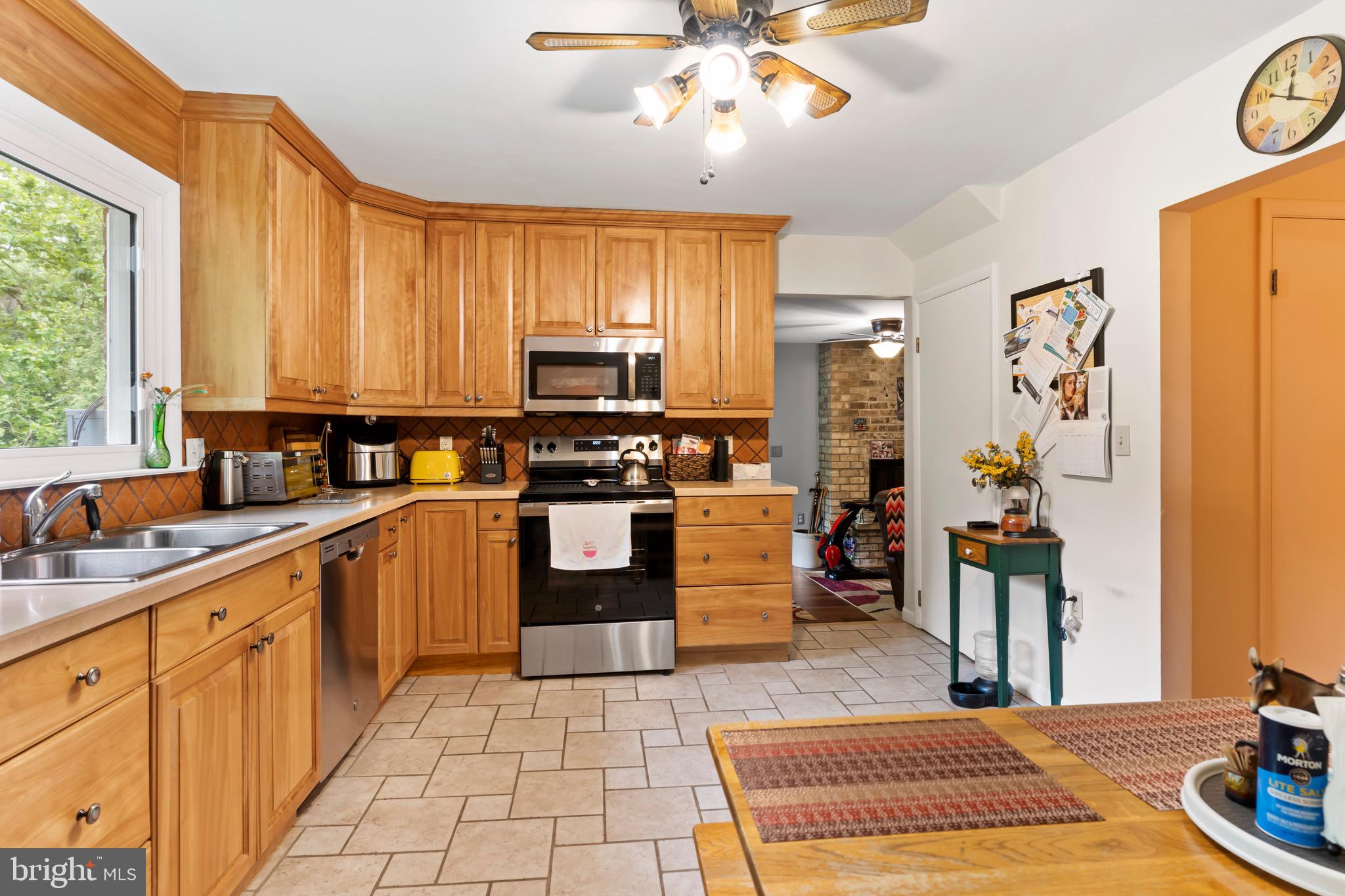 GREEN LANE FARMS - Residential