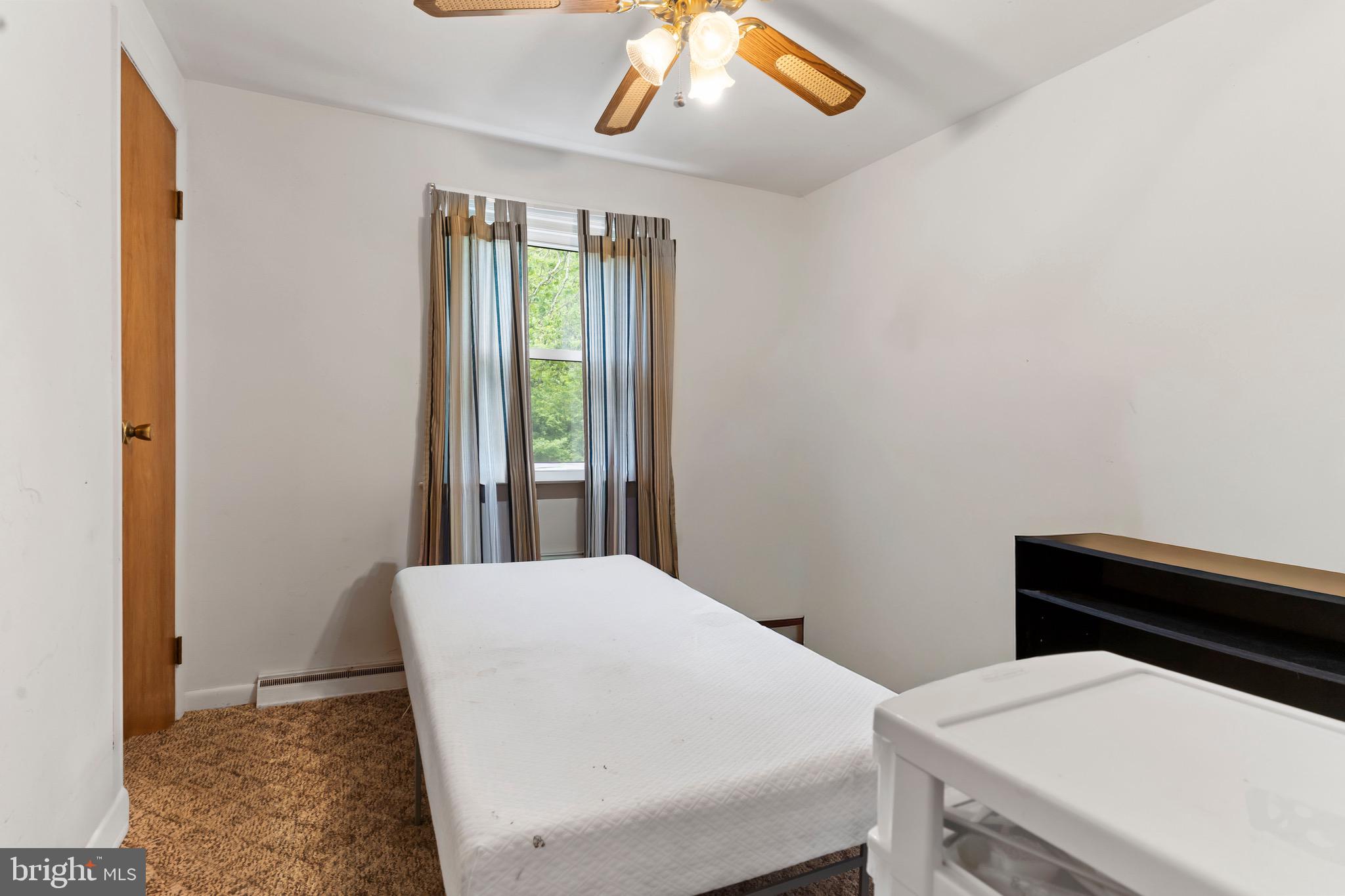 GREEN LANE FARMS - Residential