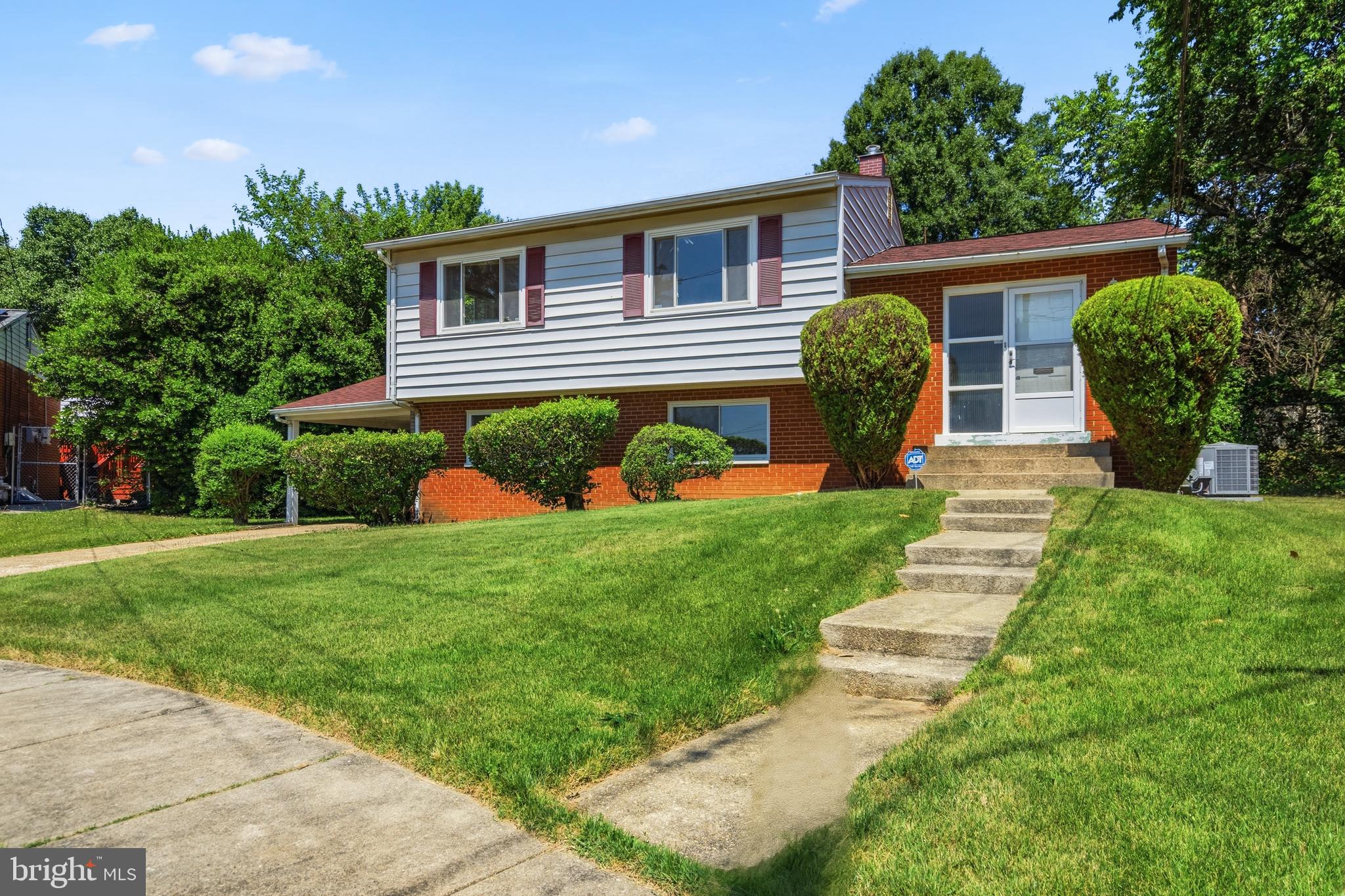 RIVER RIDGE - Residential