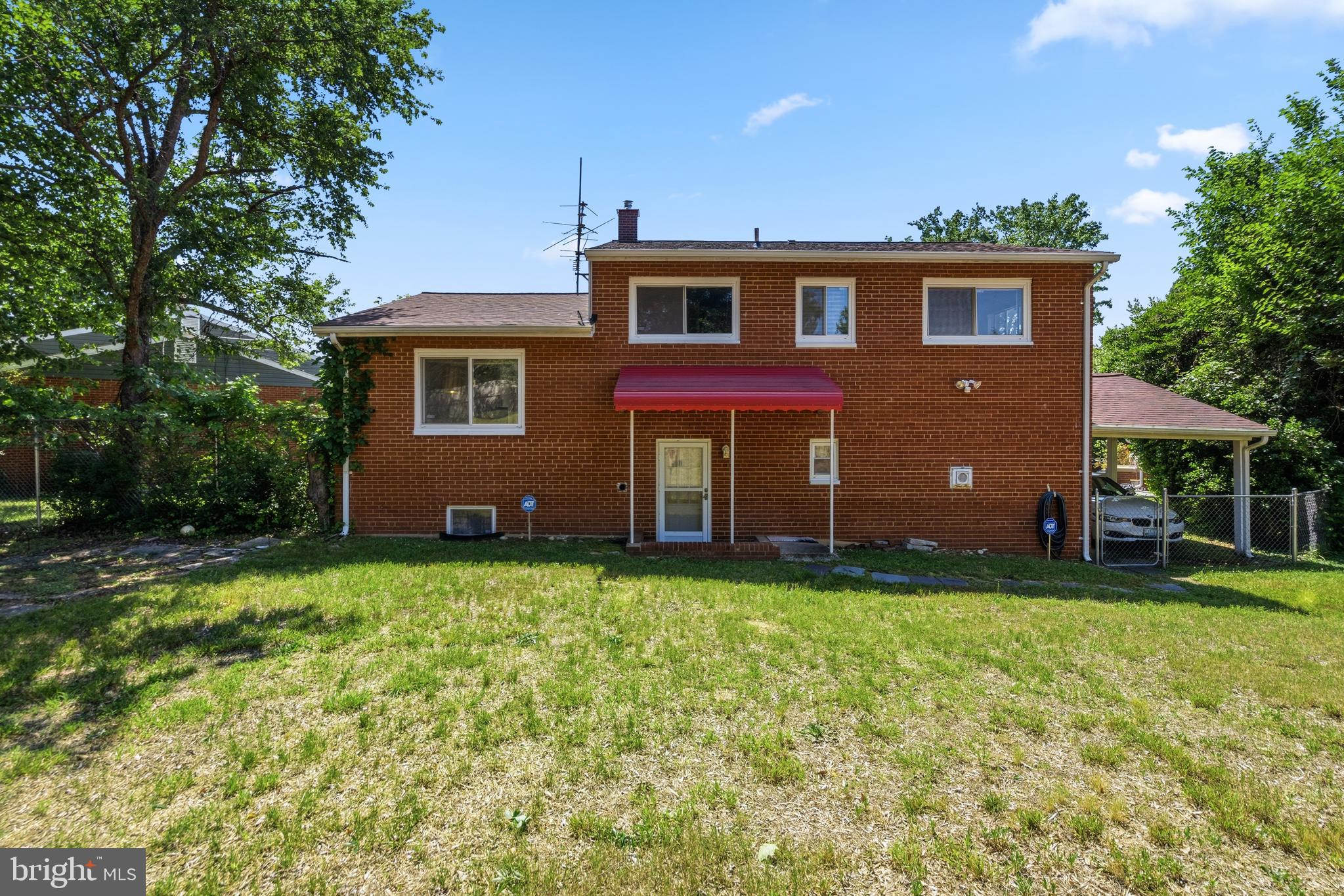 RIVER RIDGE - Residential