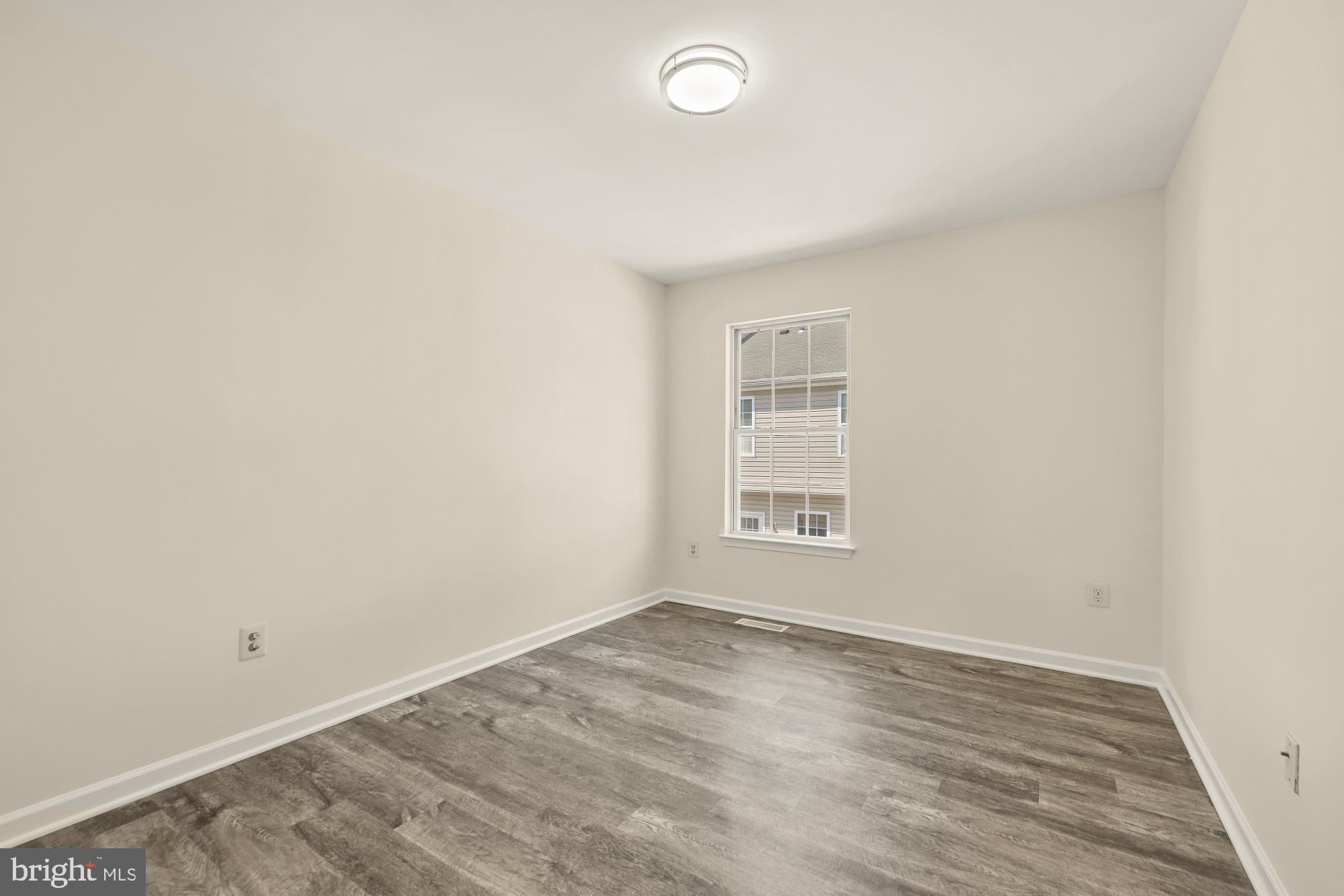 SUMMERFIELD AT MISSION PLACE - Residential