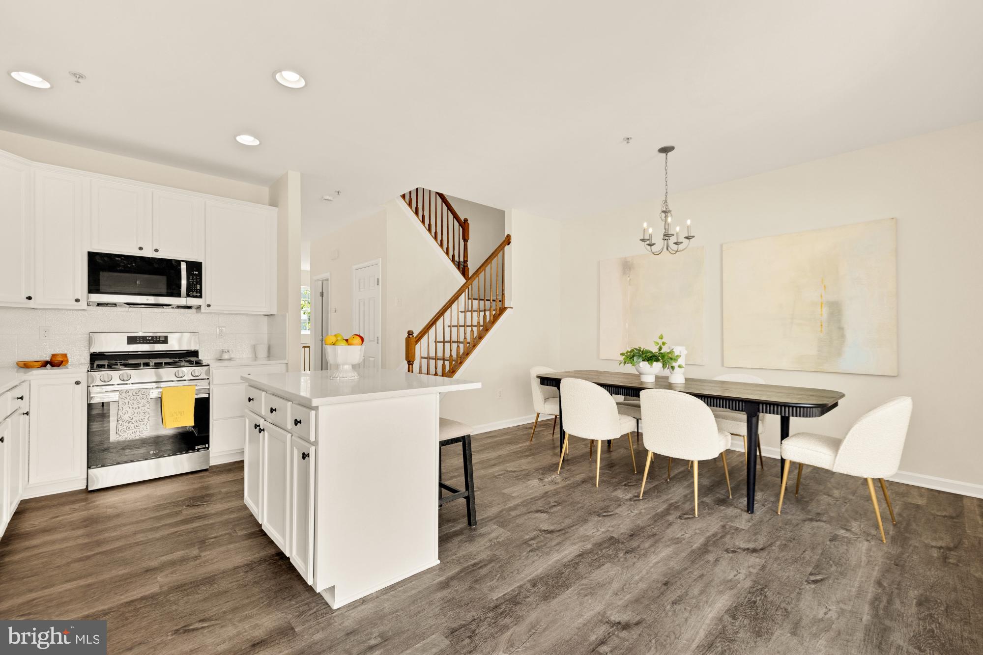SUMMERFIELD AT MISSION PLACE - Residential