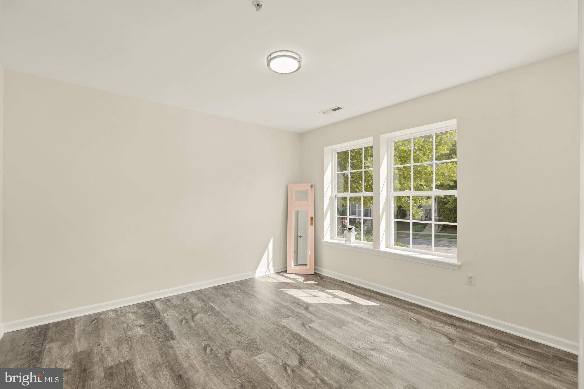 SUMMERFIELD AT MISSION PLACE - Residential