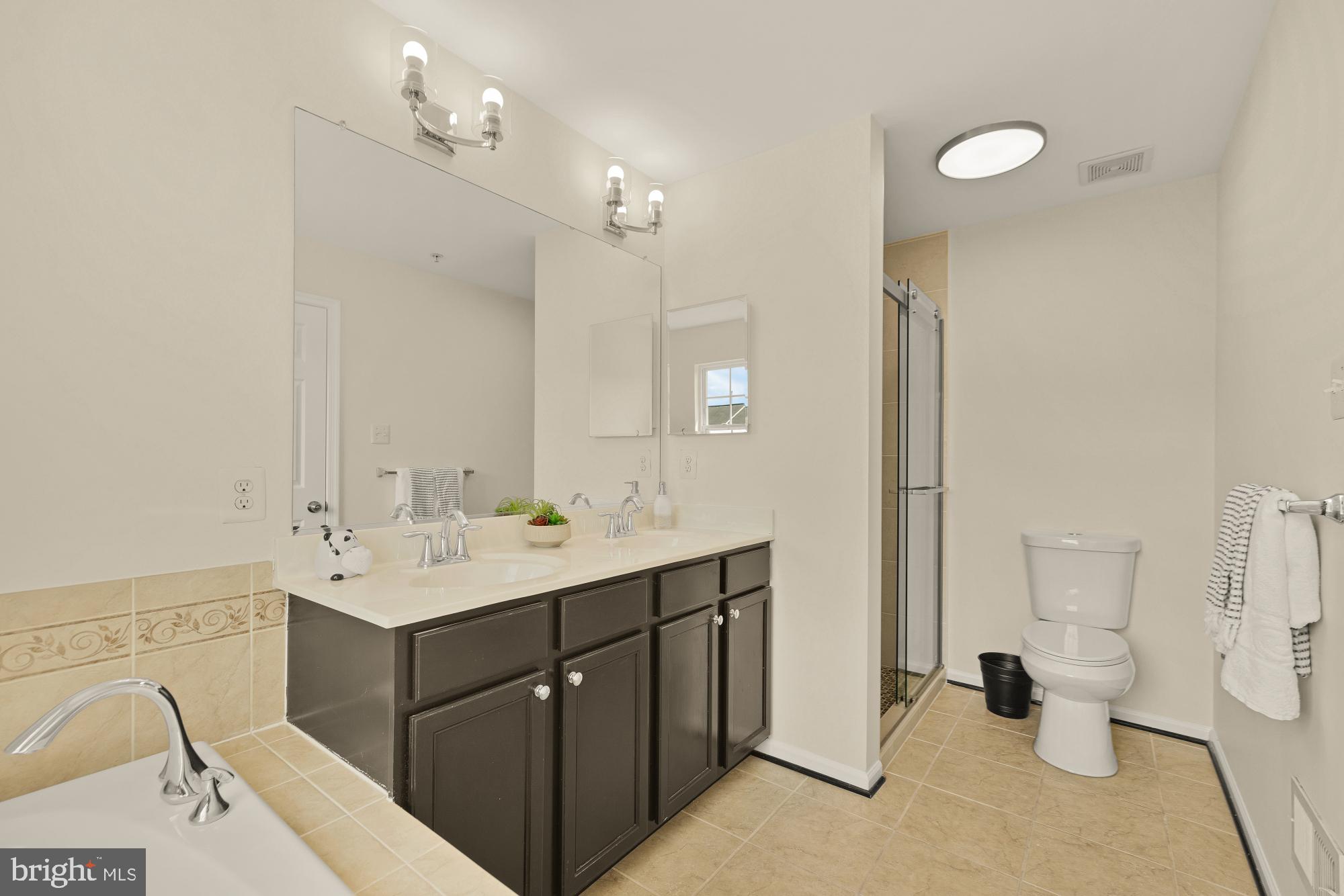 SUMMERFIELD AT MISSION PLACE - Residential