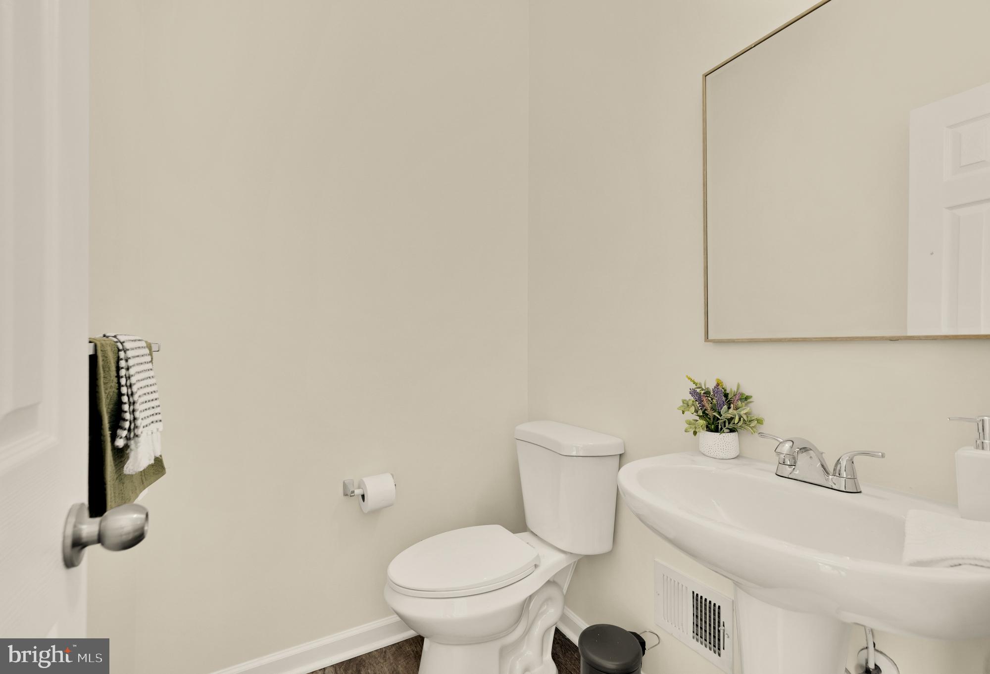 SUMMERFIELD AT MISSION PLACE - Residential