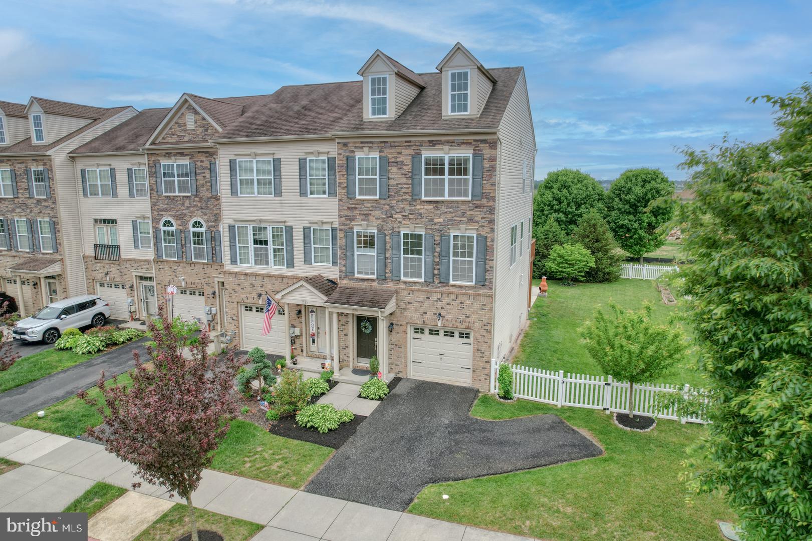 VILLAGE OF BAYBERRY - Residential