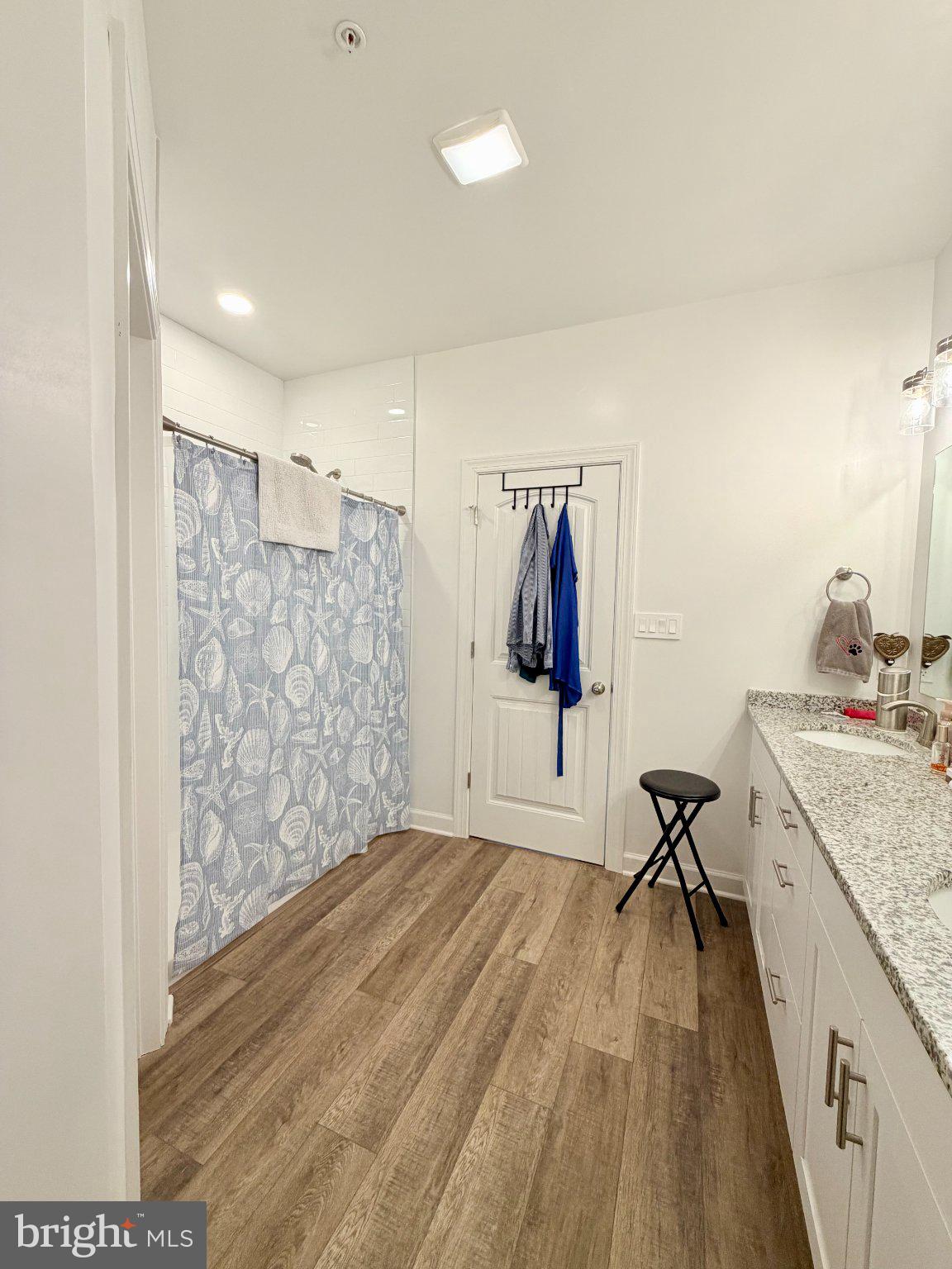 BIRCH GROVE - Residential