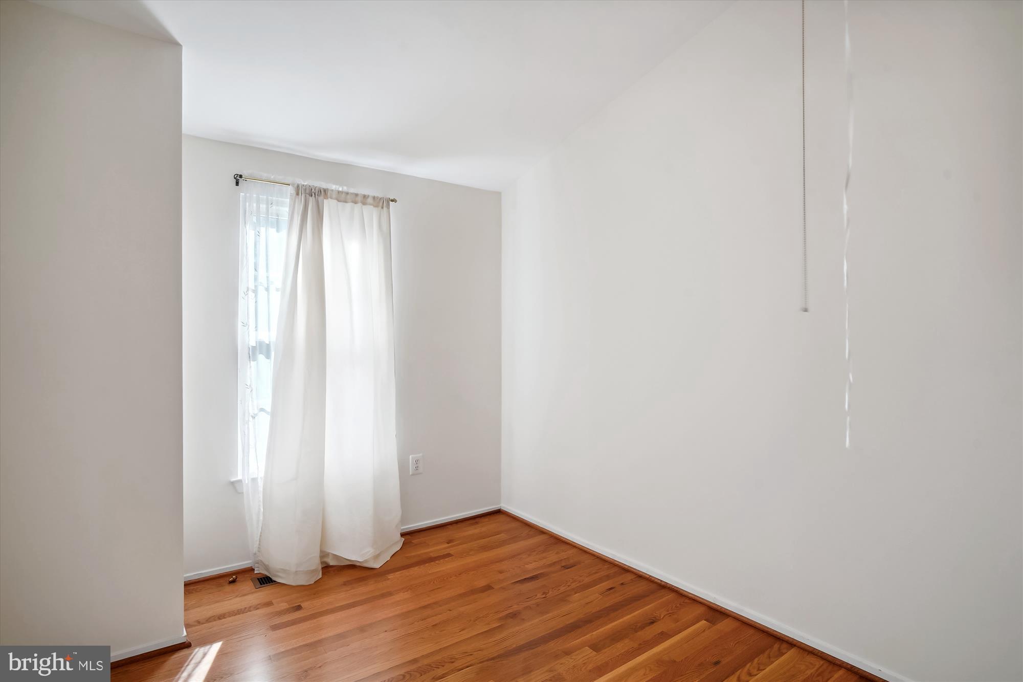 OLNEY SQUARE - Residential Lease