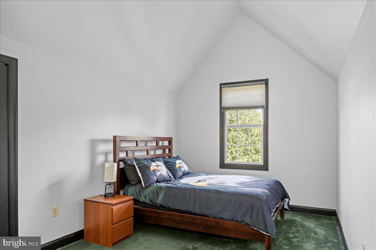 RIDINGS OF WARWICK - Residential