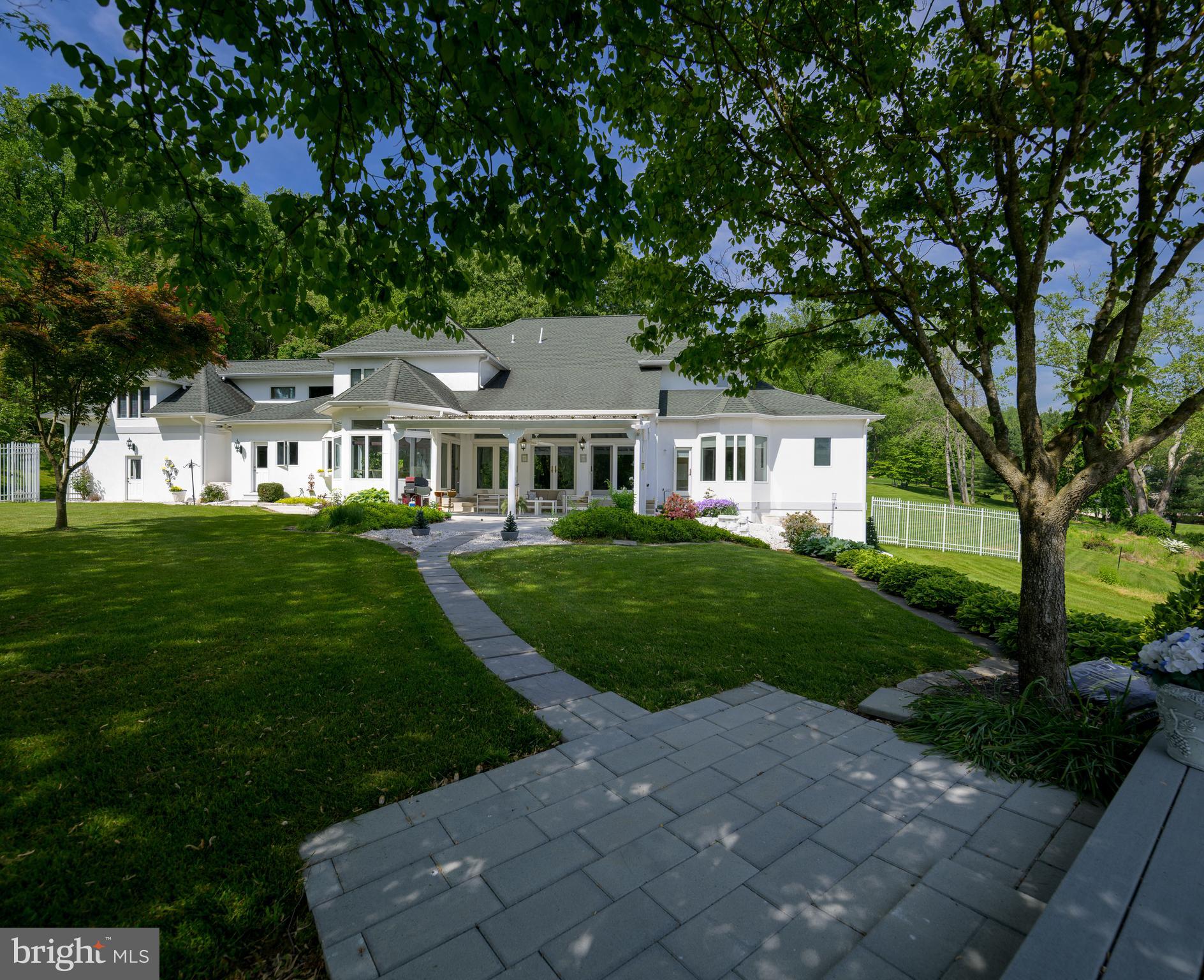 LAURELFORD - Residential