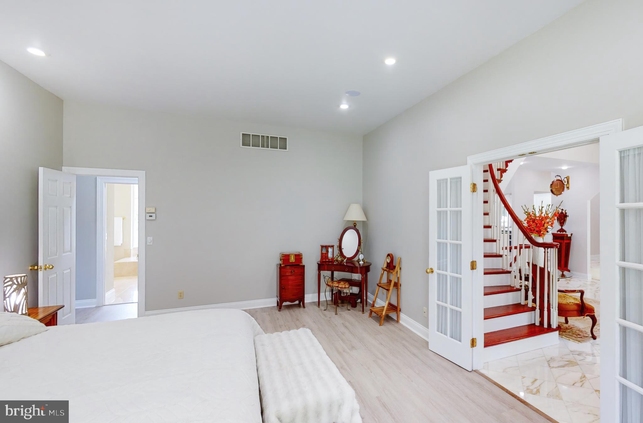 LAURELFORD - Residential