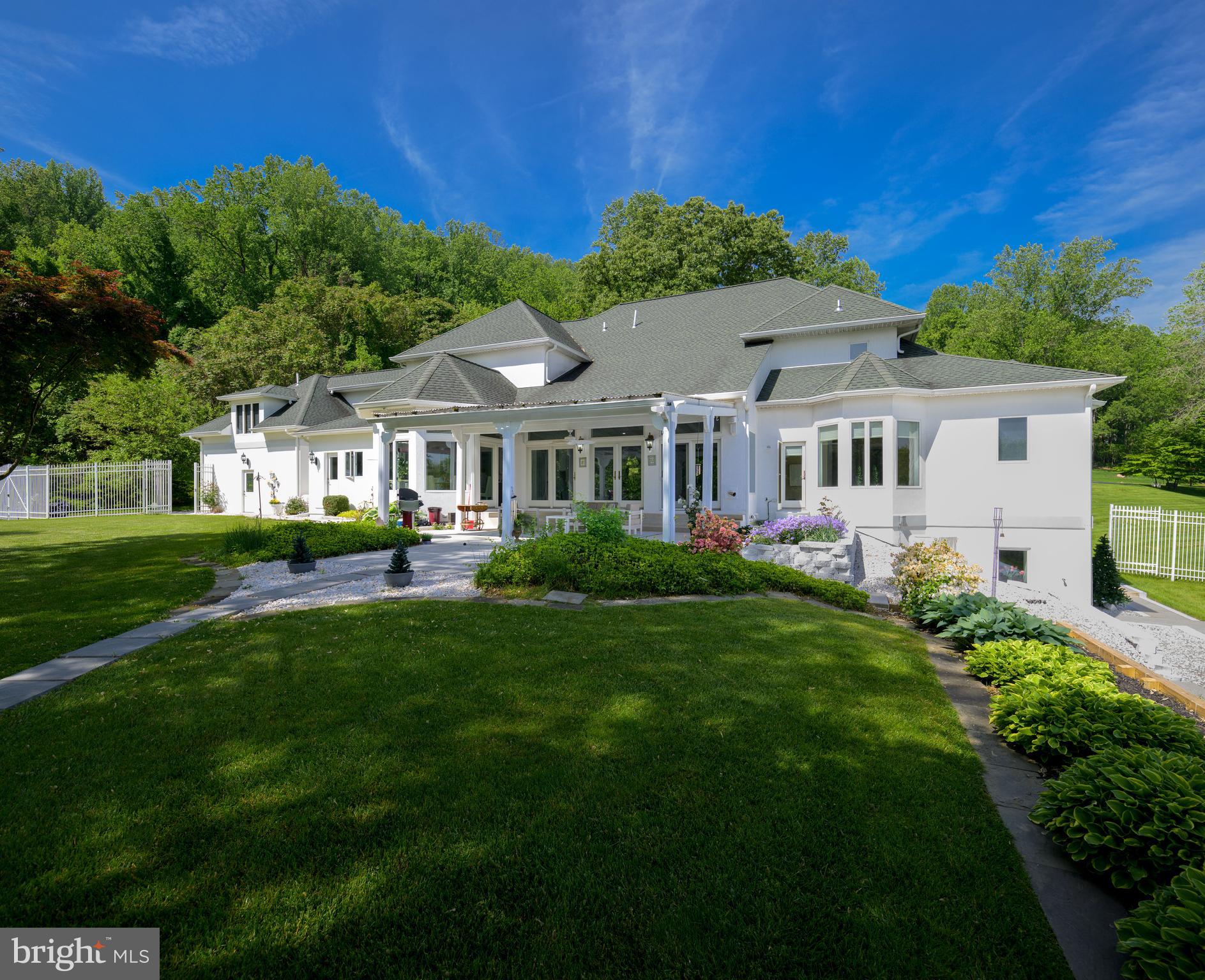 LAURELFORD - Residential