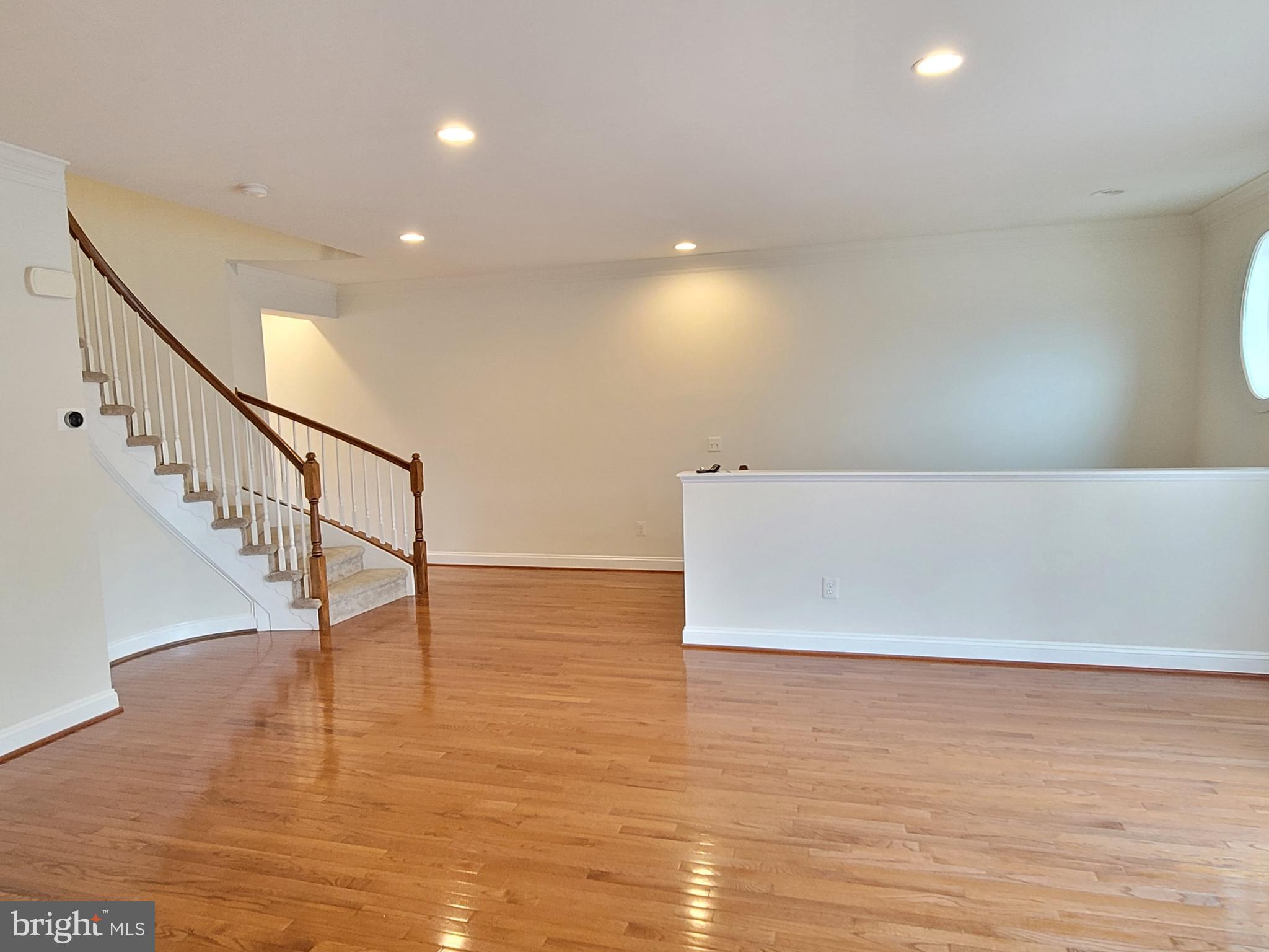 STATION VIEW - Residential