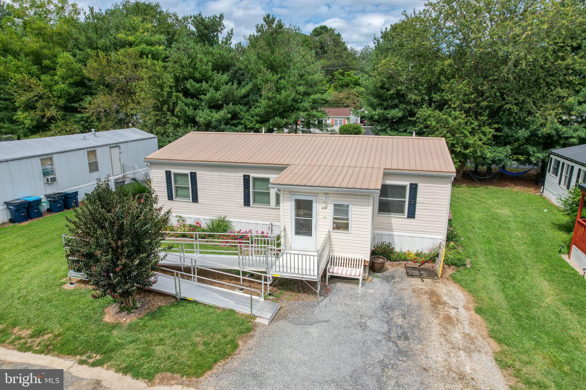 LAKELAND MHP - Residential