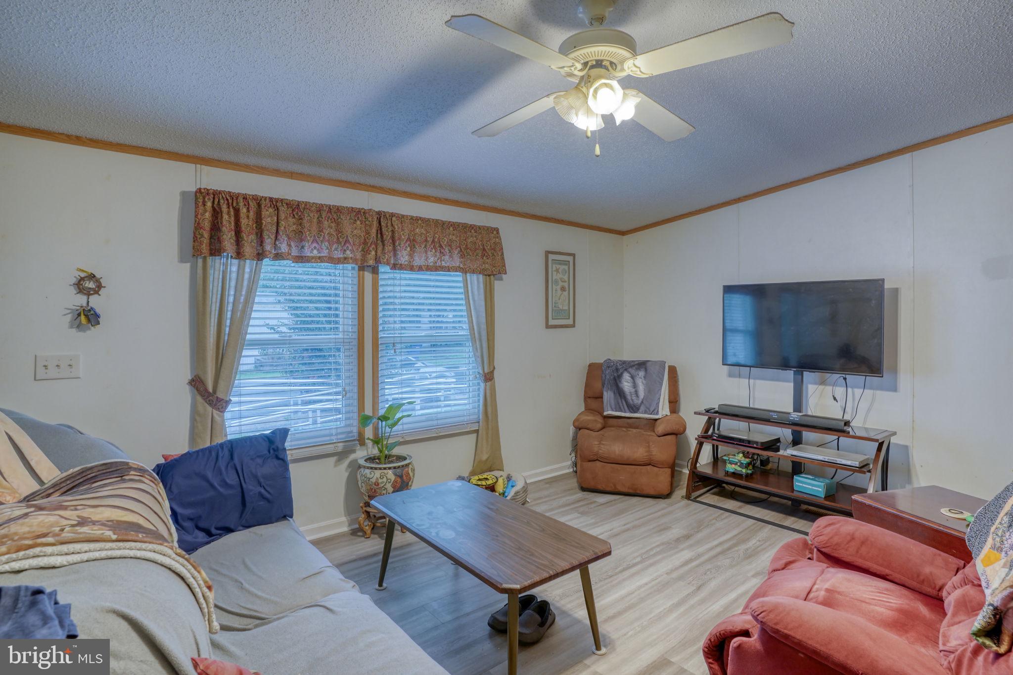 LAKELAND MHP - Residential