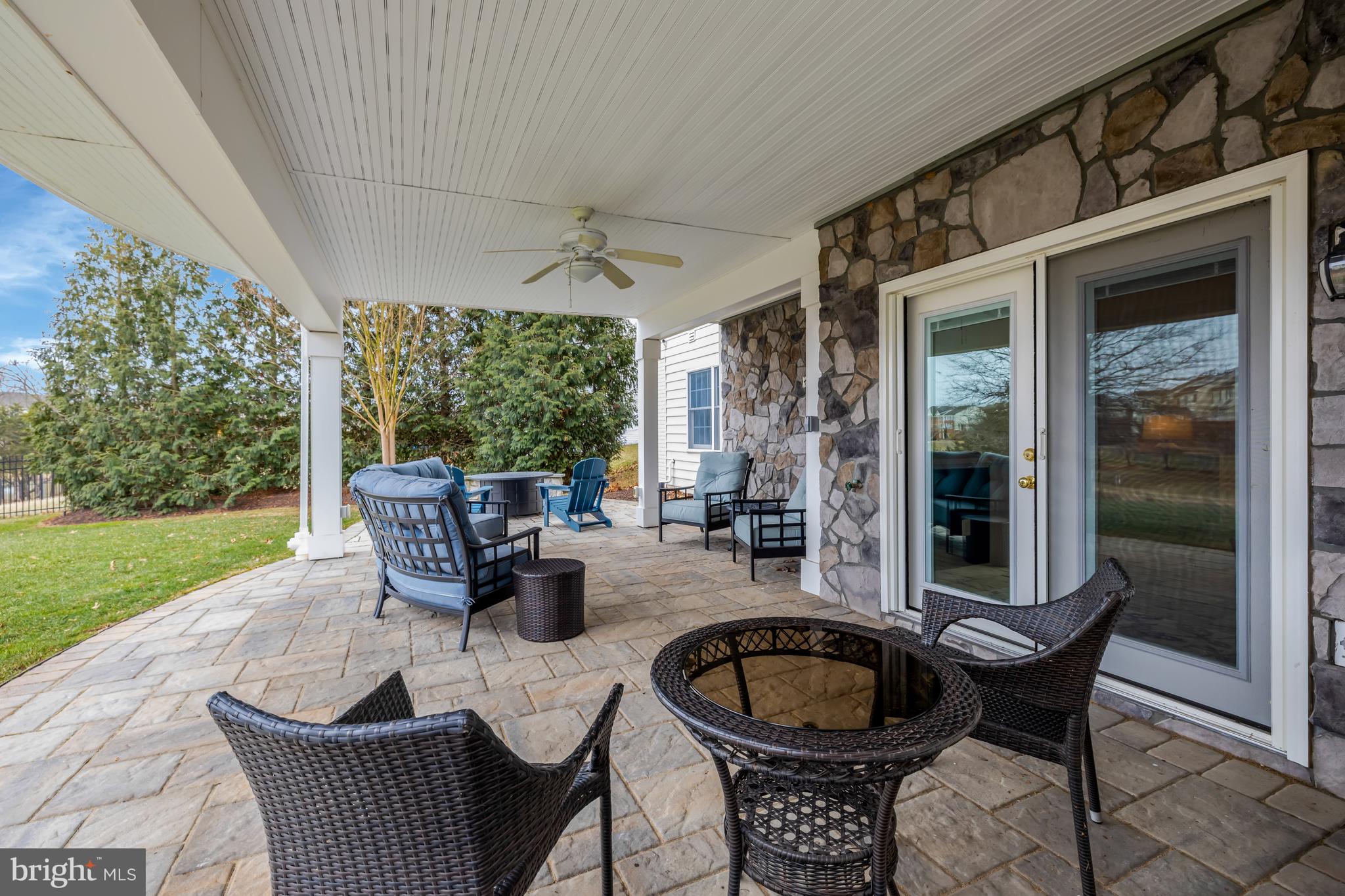 LOUDOUN VALLEY ESTATES - Residential