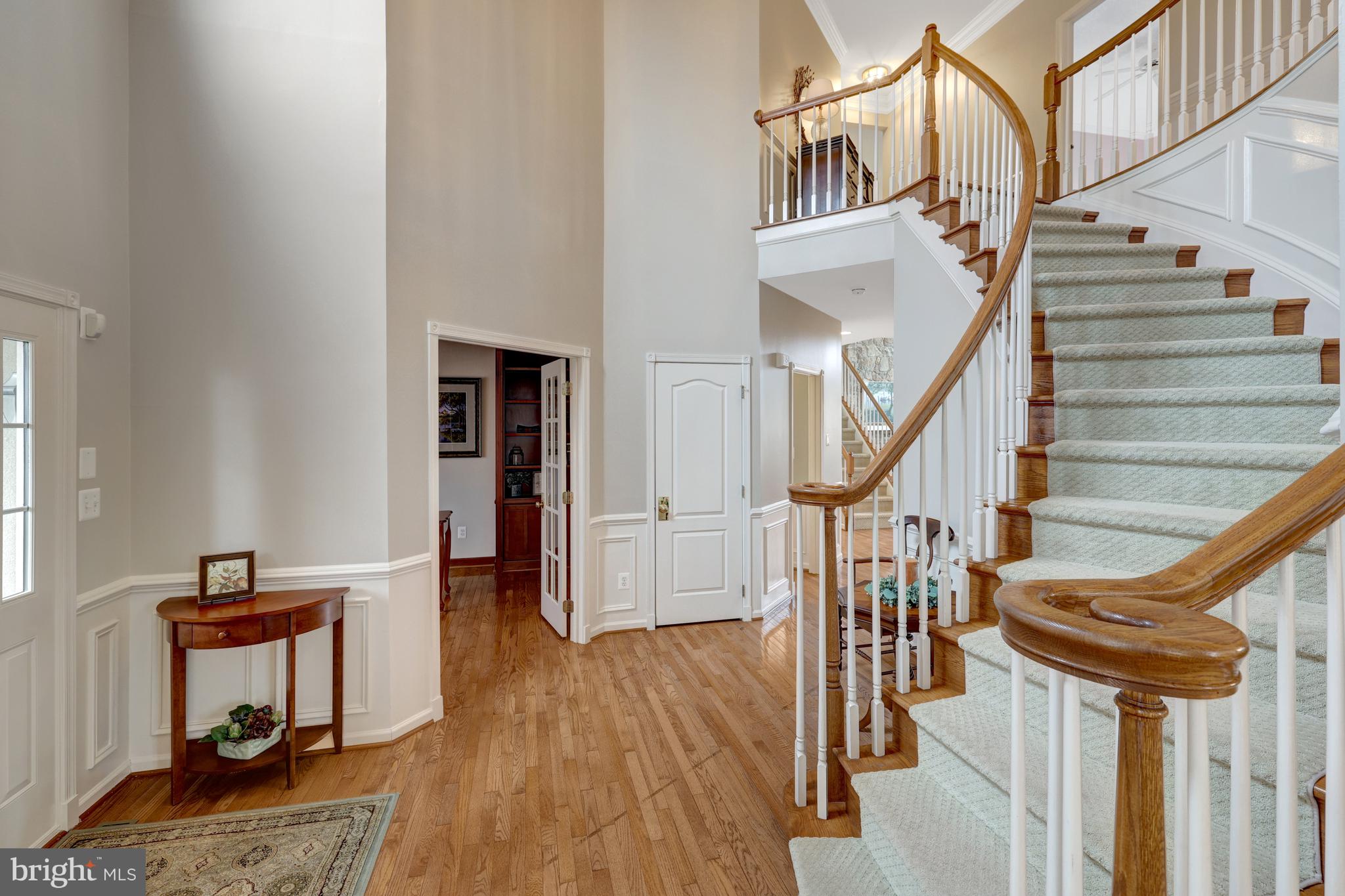 LOUDOUN VALLEY ESTATES - Residential