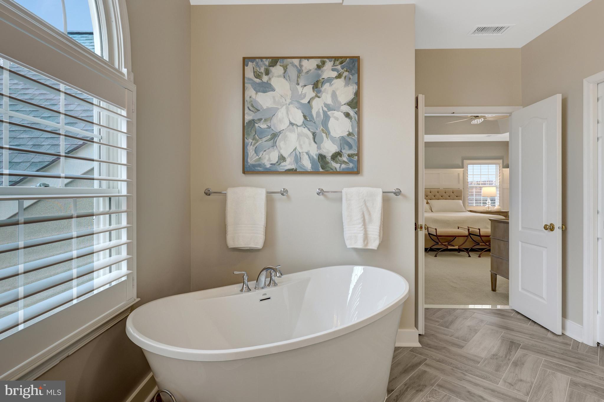 LOUDOUN VALLEY ESTATES - Residential