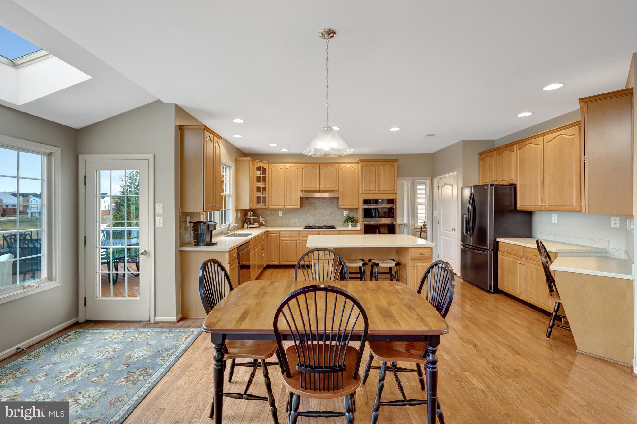 LOUDOUN VALLEY ESTATES - Residential