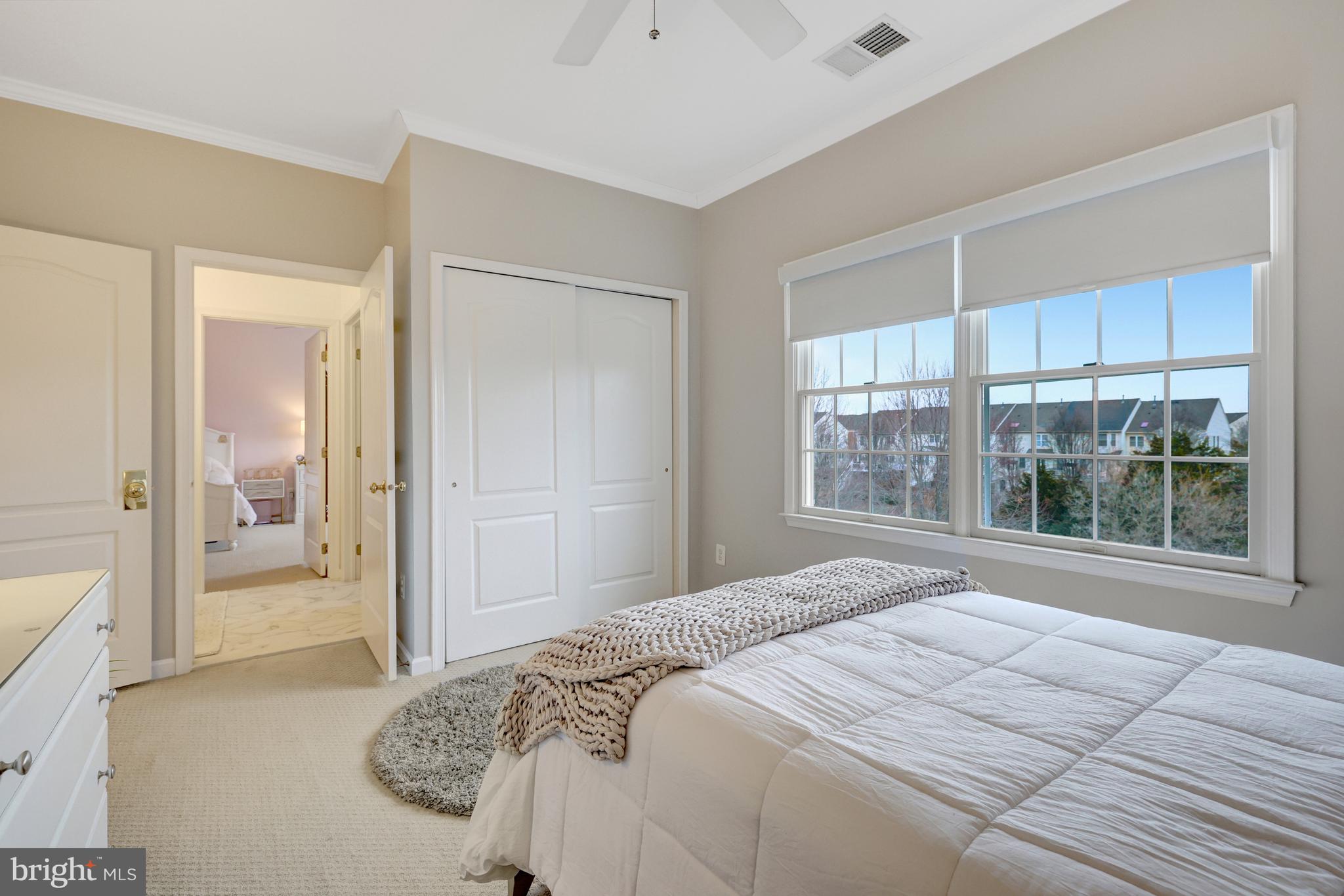 LOUDOUN VALLEY ESTATES - Residential