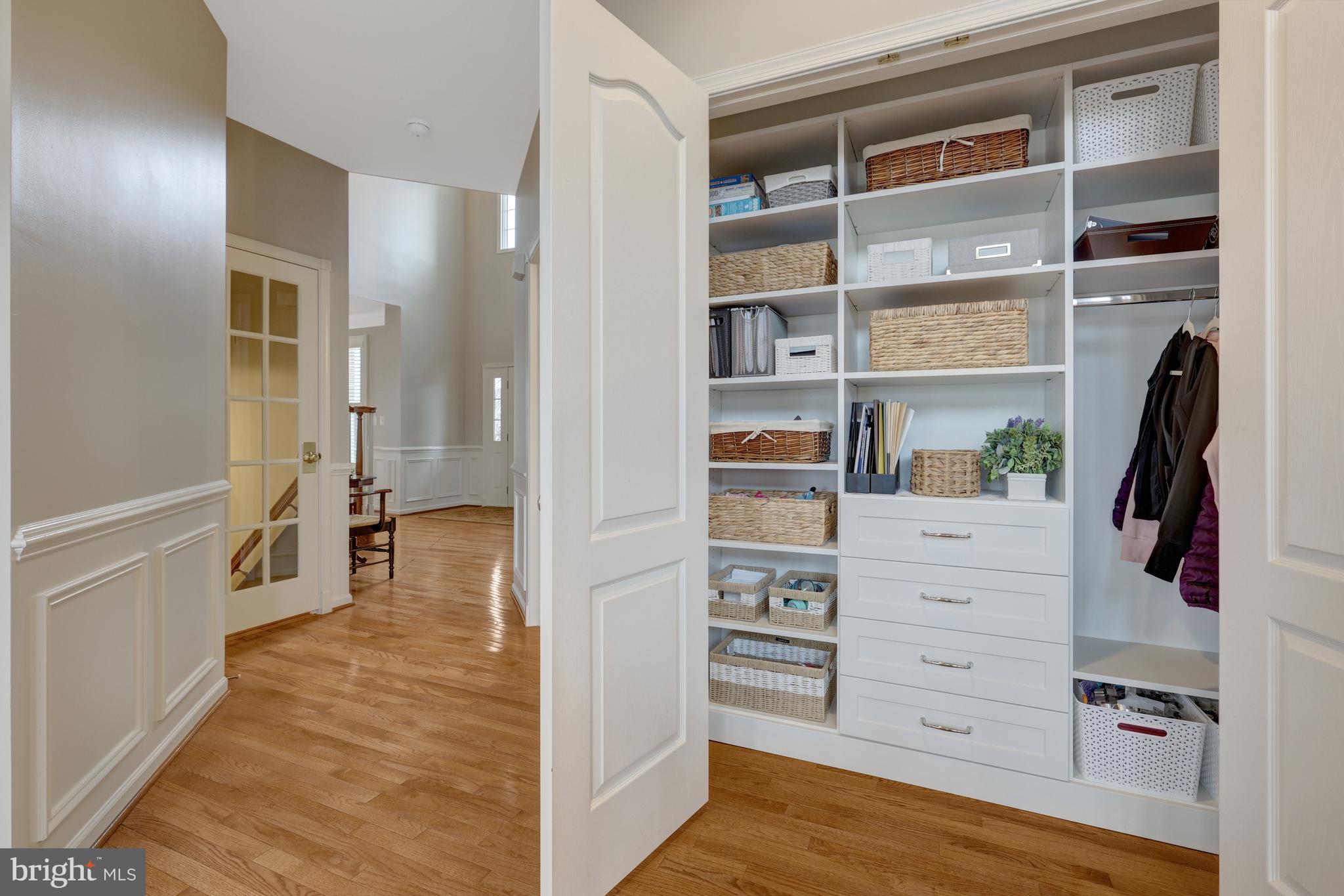 LOUDOUN VALLEY ESTATES - Residential