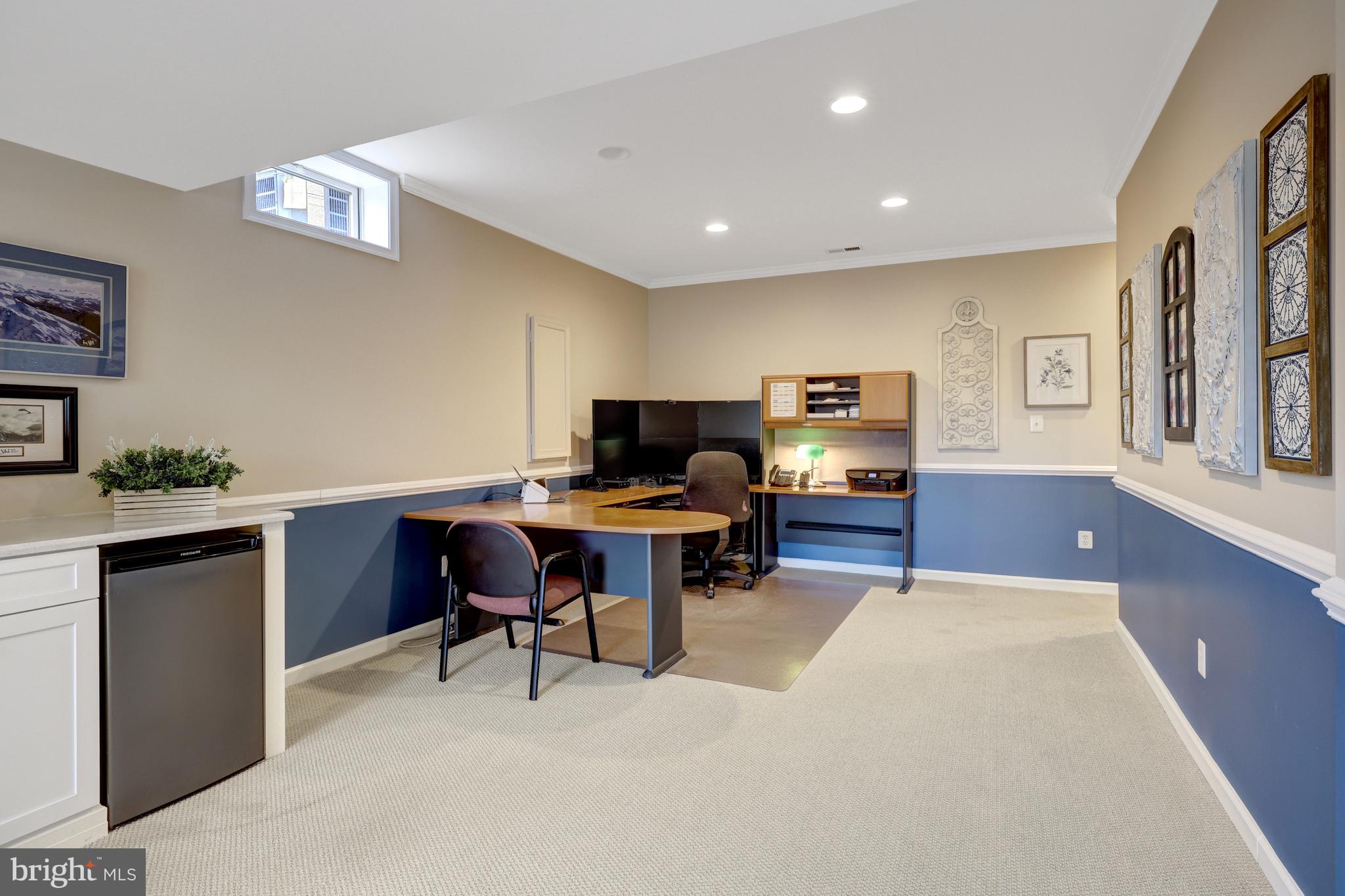 LOUDOUN VALLEY ESTATES - Residential