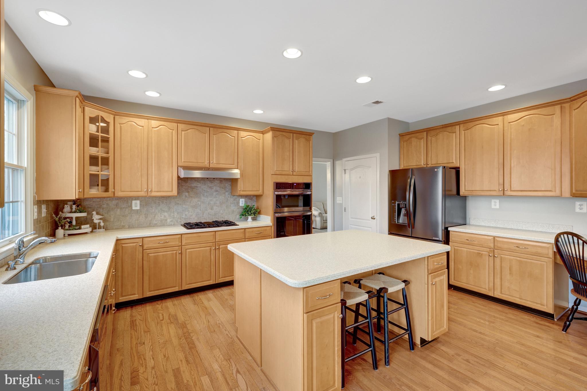 LOUDOUN VALLEY ESTATES - Residential